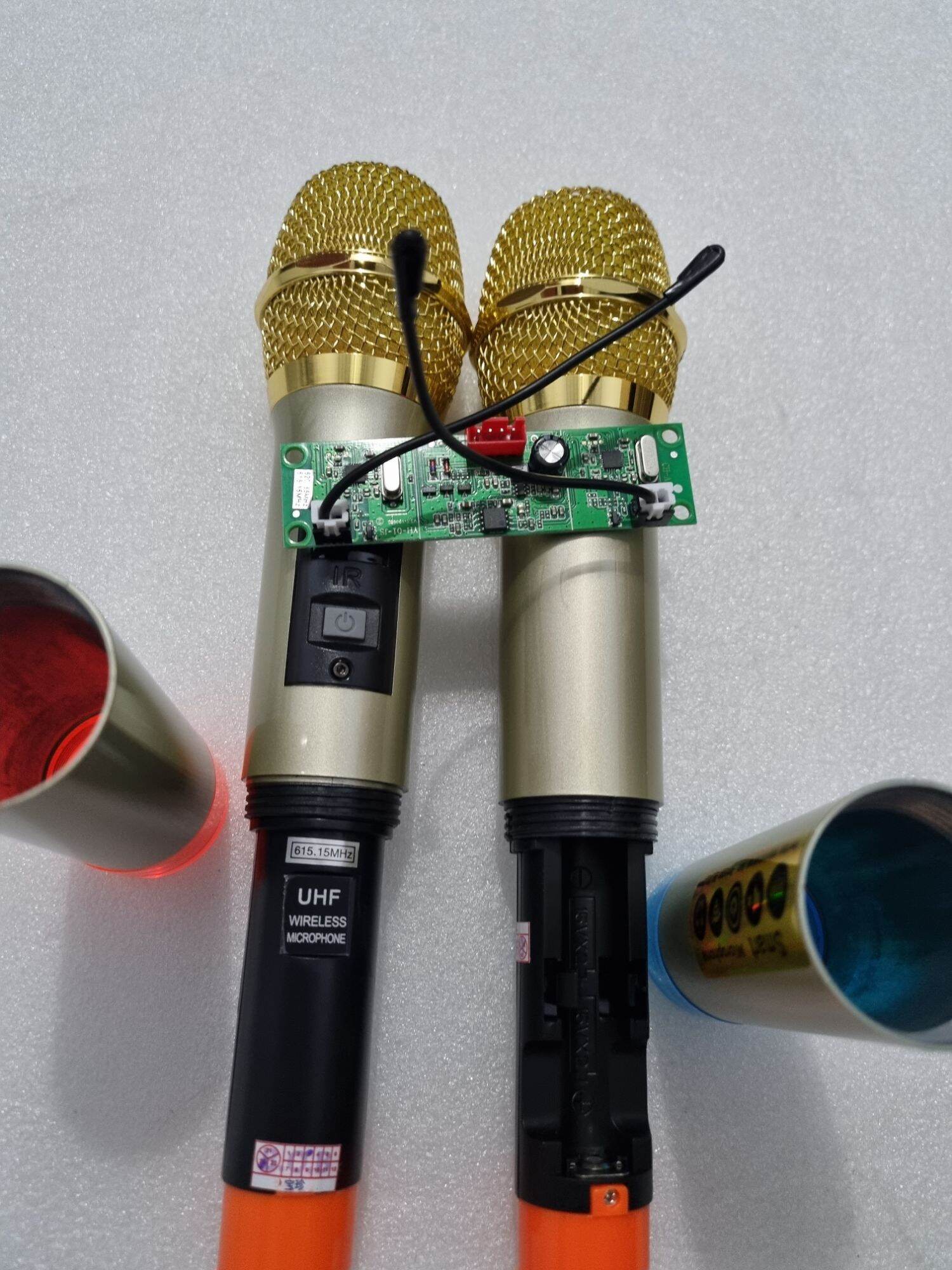 Micro cho loa kéo  UHF thân  kim loại