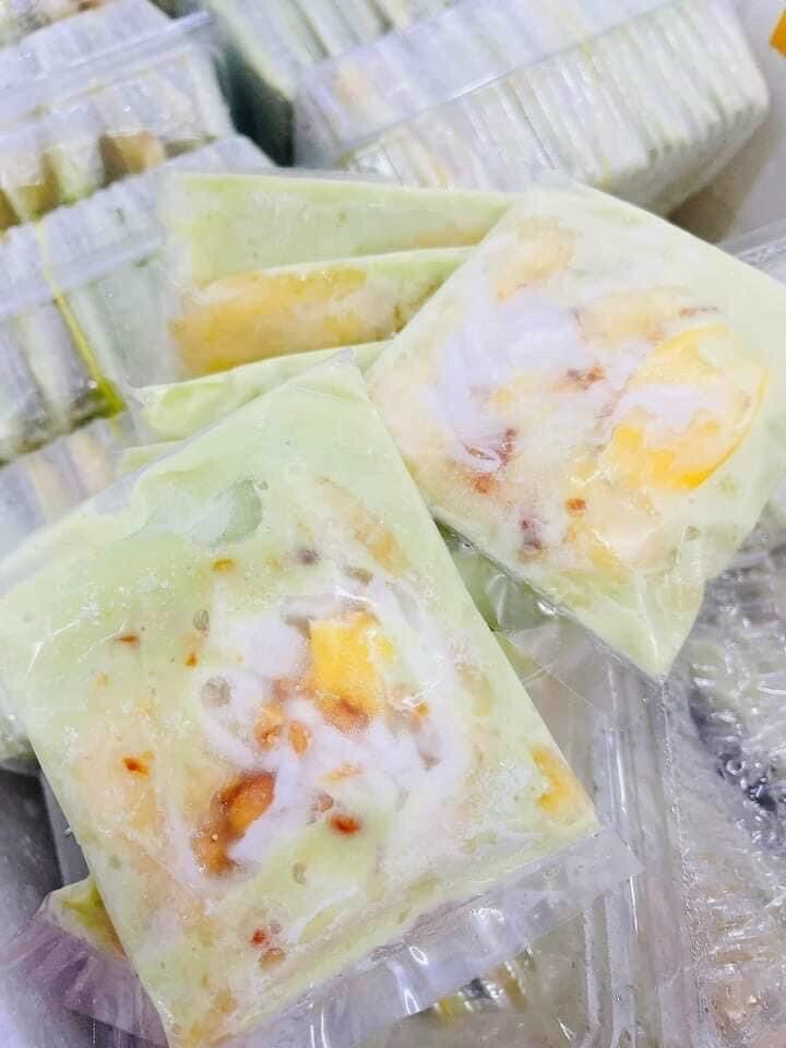 Kem chuối mít cốt dừa vị lá dứa hộp 10 cái