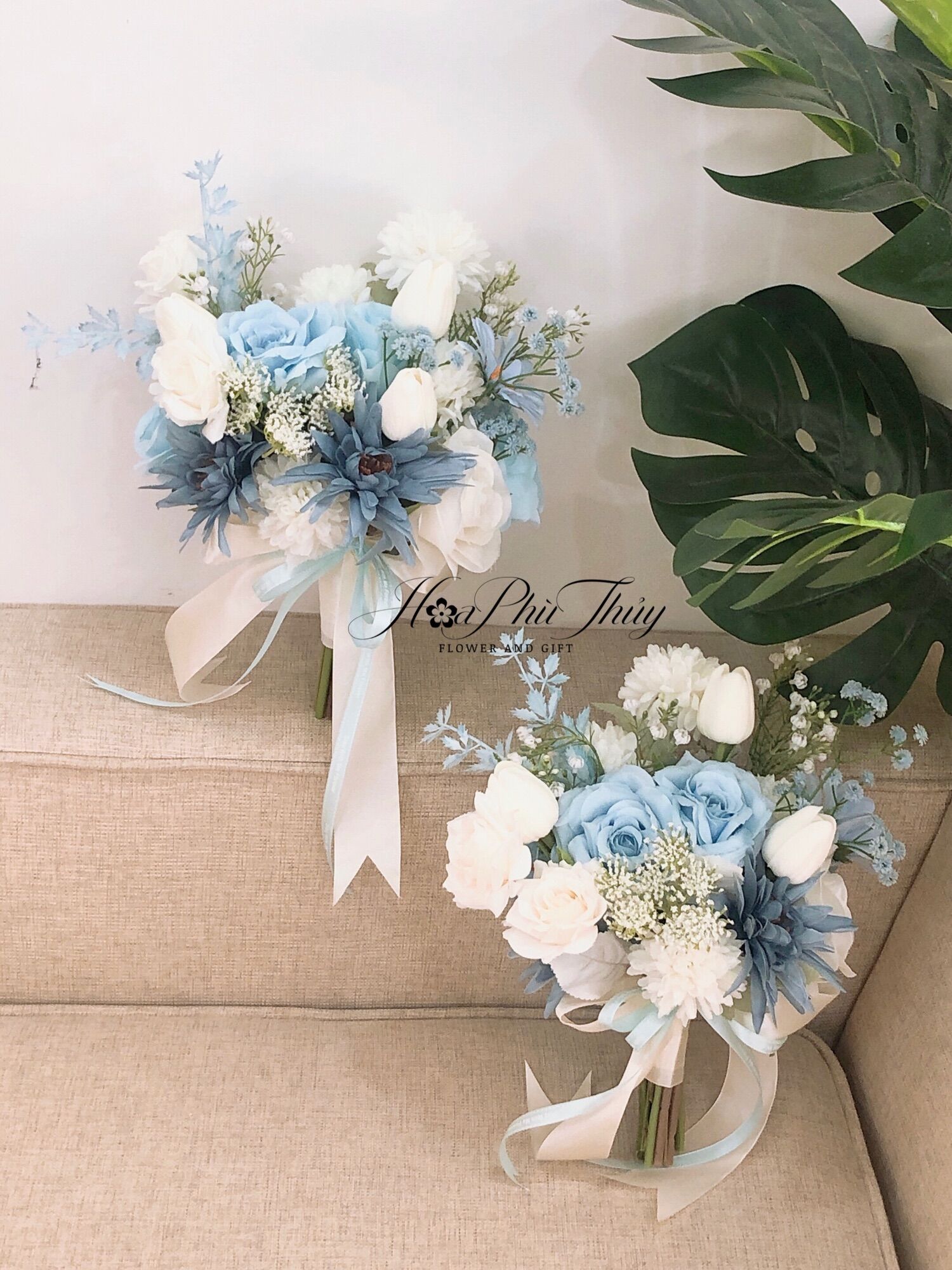 Hoa cưới cầm tay cô dâu bằng lụa cao cấp