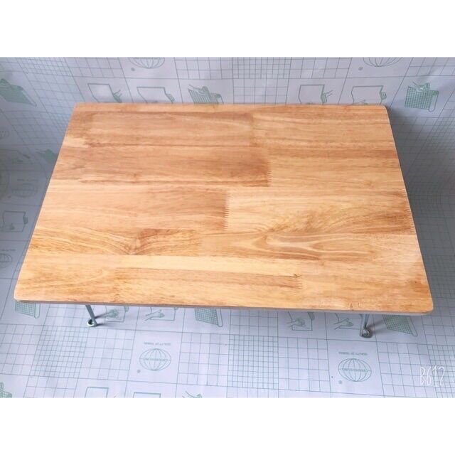 Bàn Gỗ cao su xếp vào được kích thước 50*70