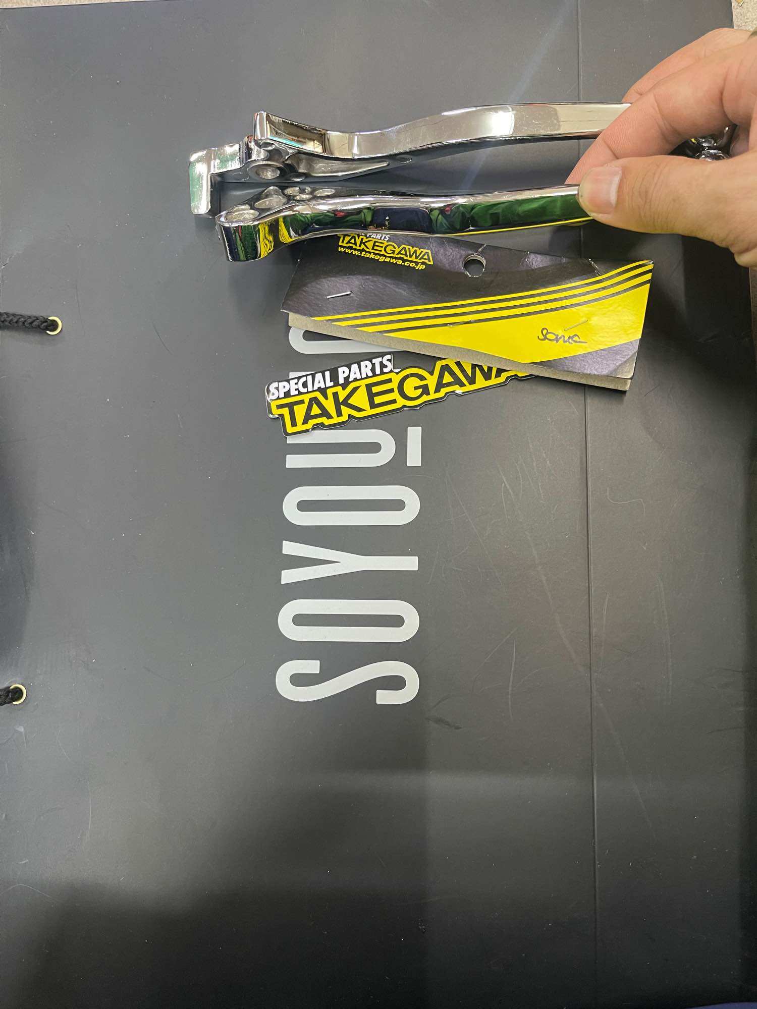 Cặp tay thắng côn xe sonic inox xi ken