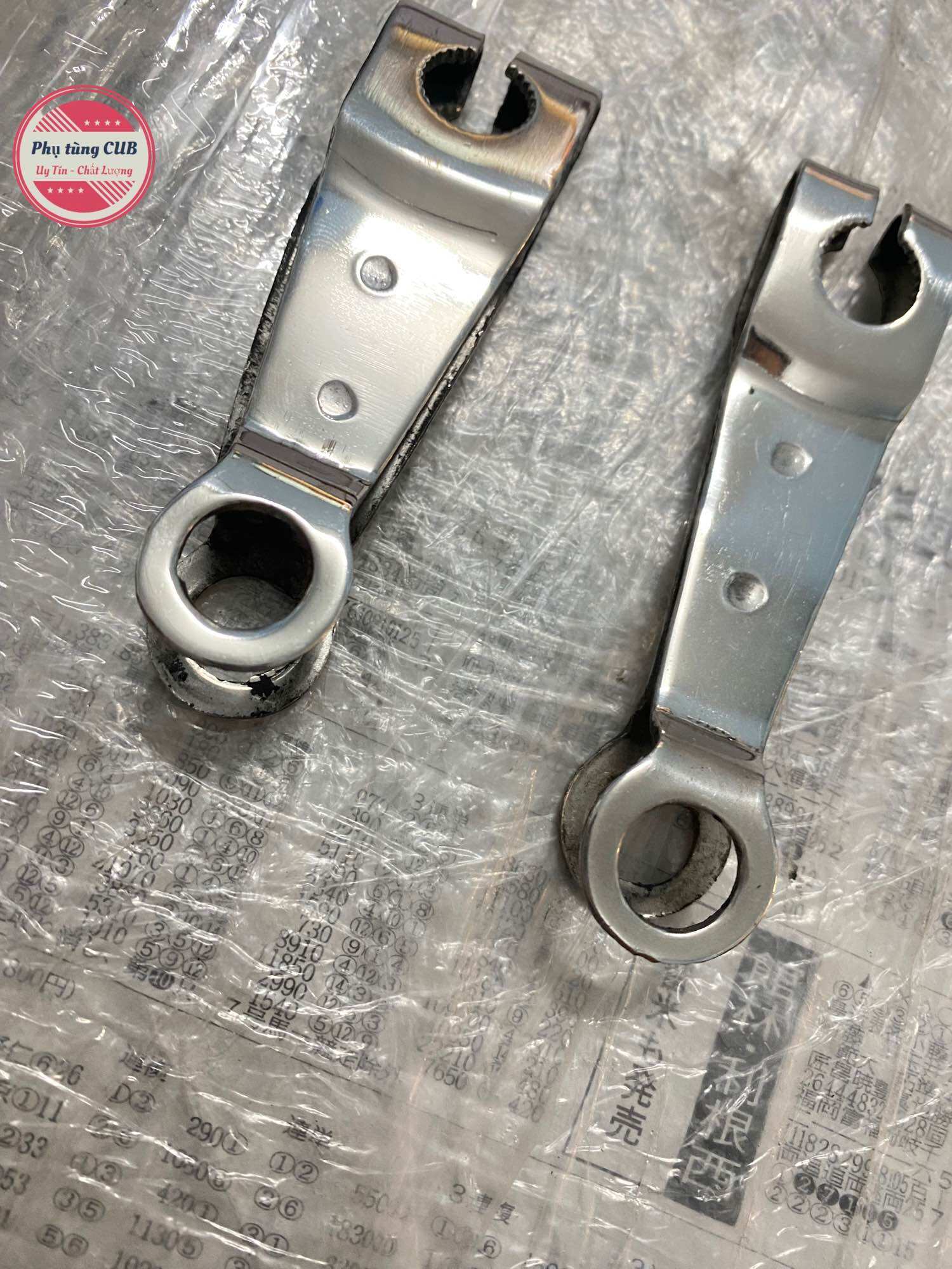 Càng thắng xe cub, dream inox ( giá 1 cặp )