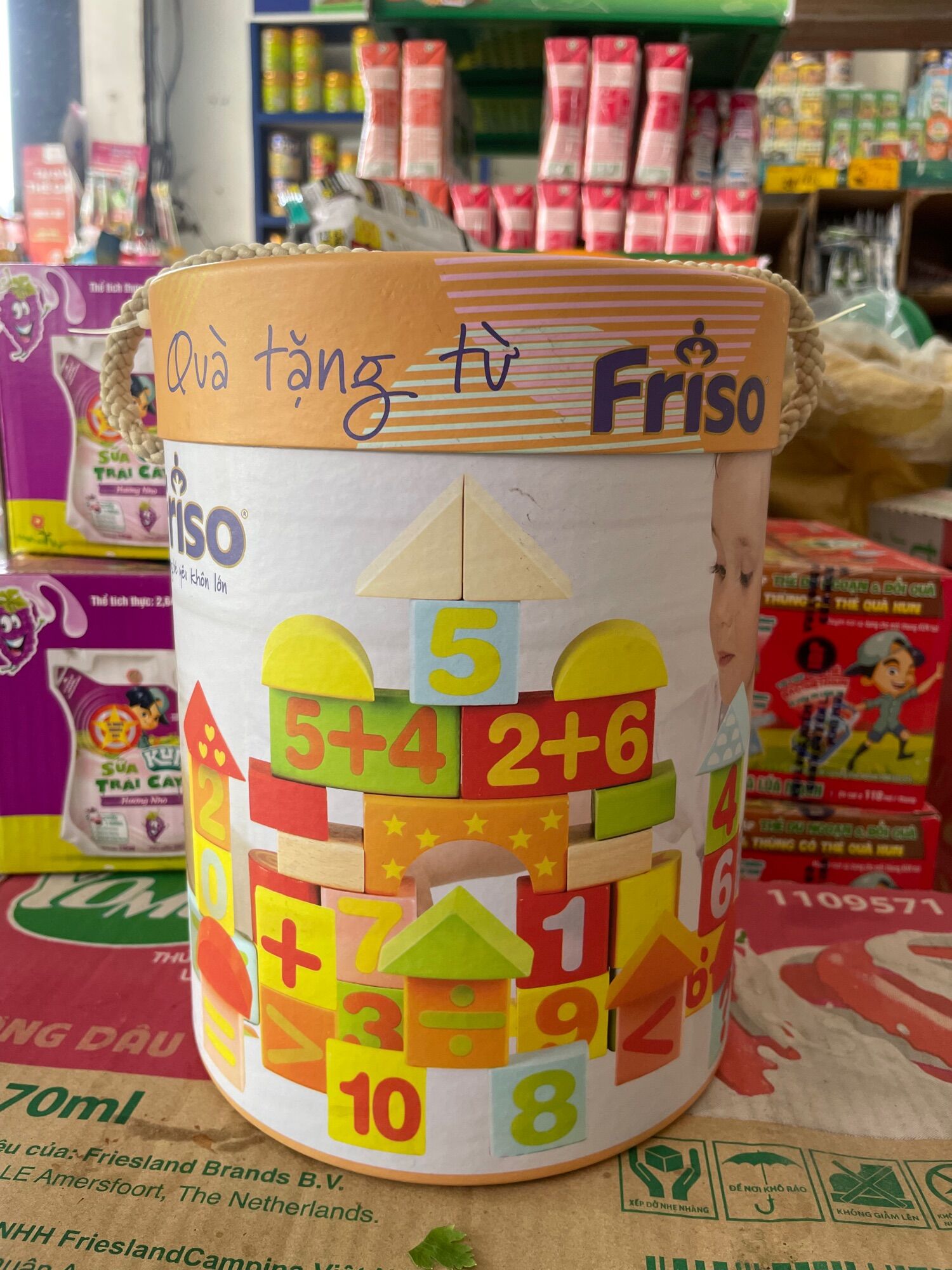 ——Bộ lắp ghép chữ số bằng gỗ -hkm friso