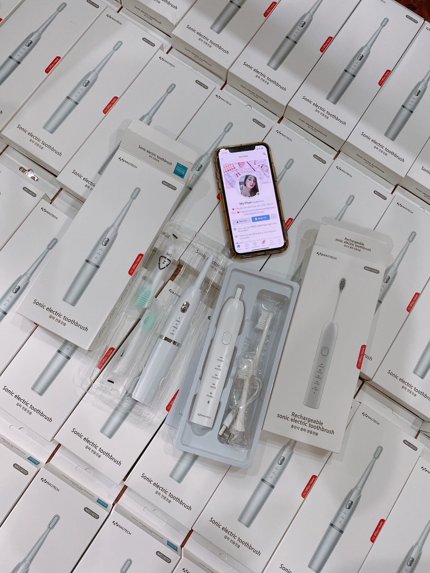 Bàn chải điện Naotech kèm đầu thay