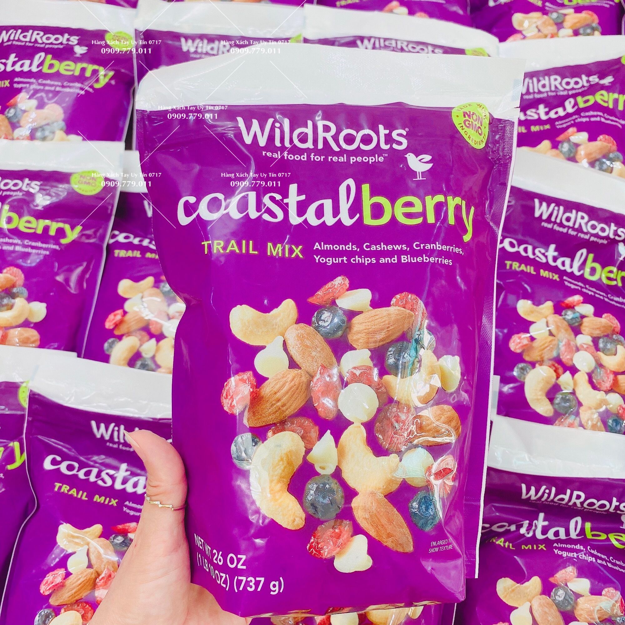 Hạt mix tổng hợp Trail mix WildRoots Coastal Berry 737g hạt mix yogurt sấy hàng chuẩn Mỹ
