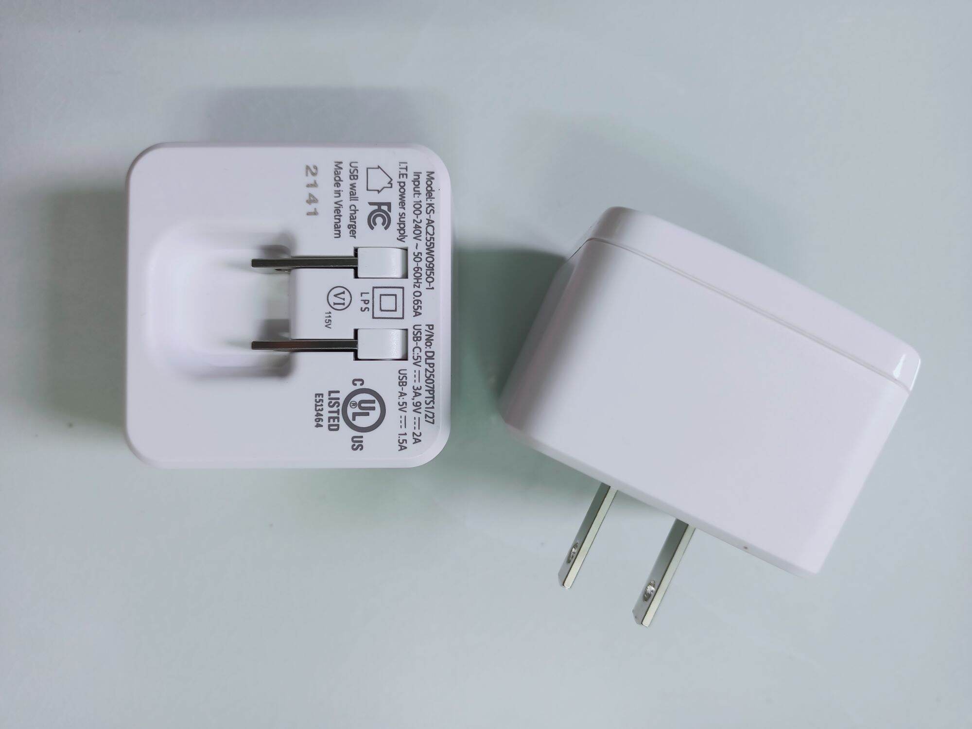 Cốc sạc nhanh Philips chính hãng, 2 cổng ra usb và type c