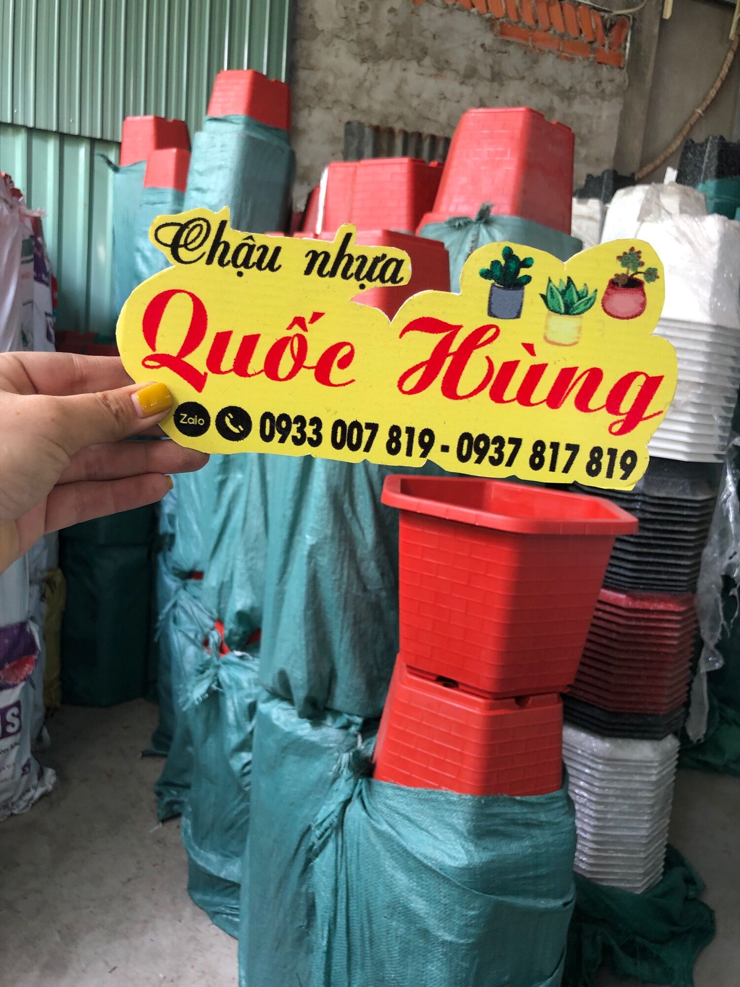 Chậu nhựa trồng cây FA380