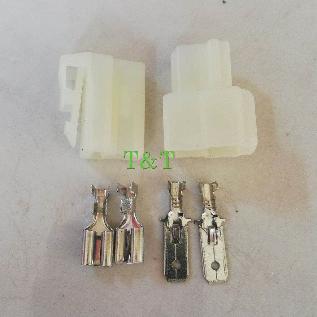 Hai bộ giắc ổ khóa 2p cos 6.3 raider
