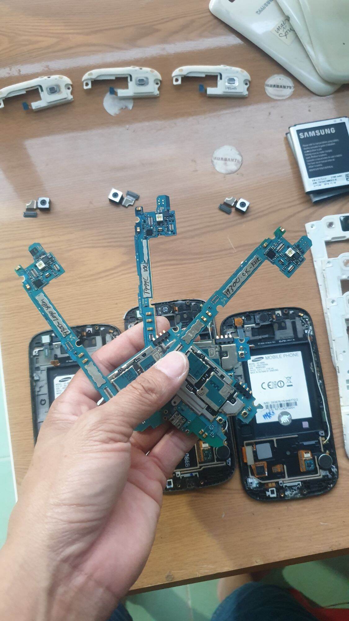 Samsung S3 removal parts