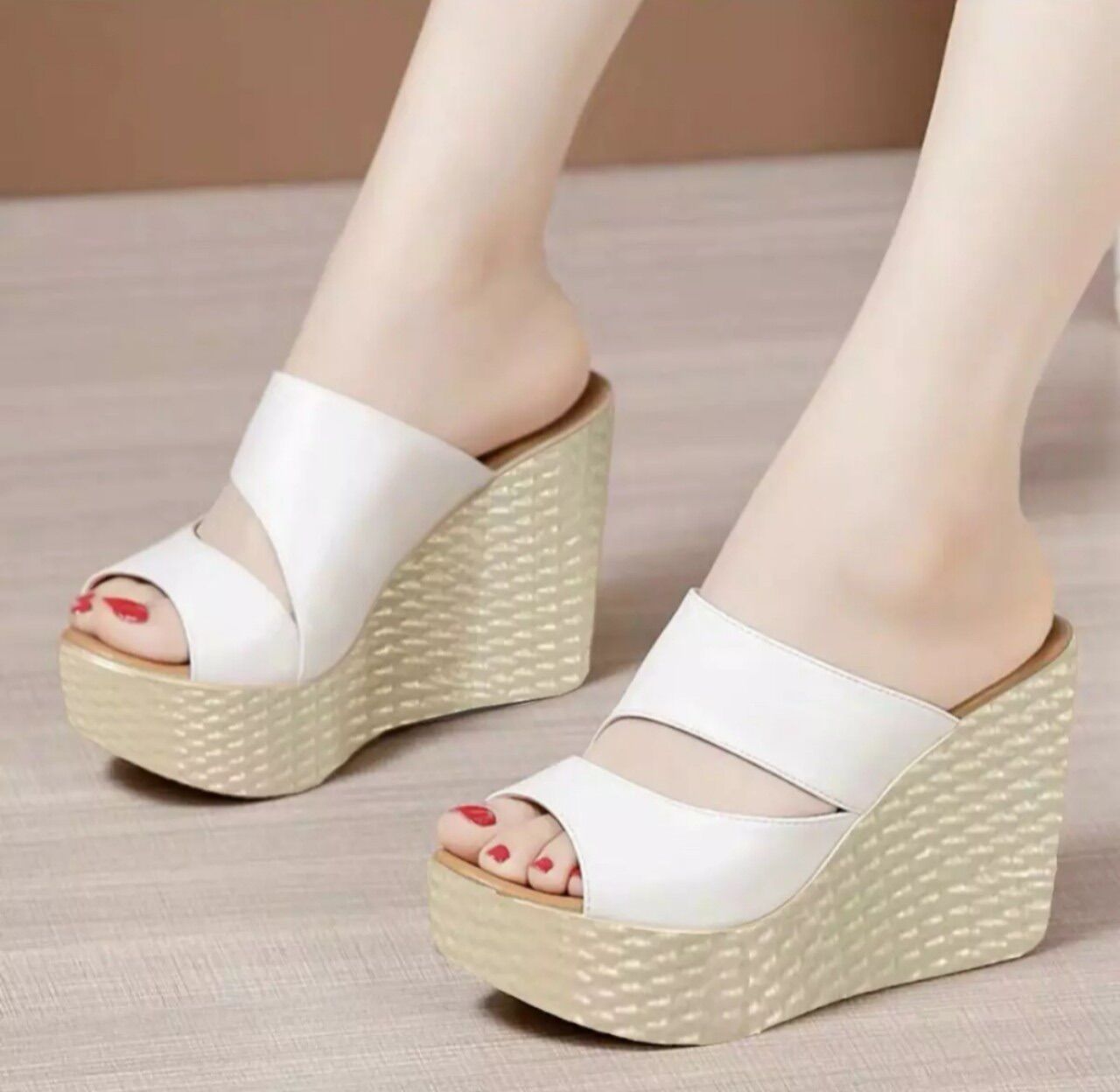 Dép đế xuồng quai khuyết eo cao 10f 4
