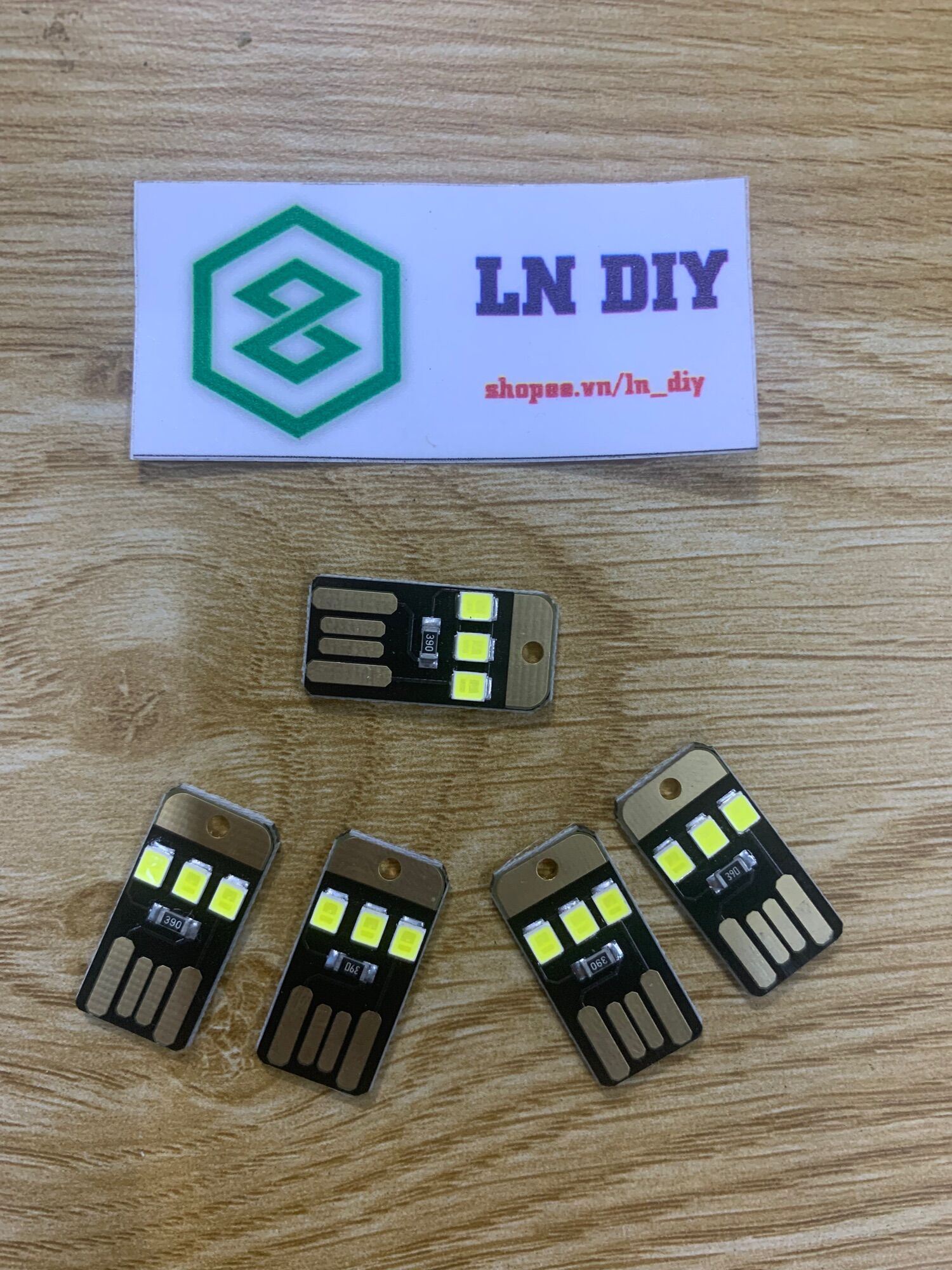 Đèn led mini usb 5v bỏ túi tiện dụng