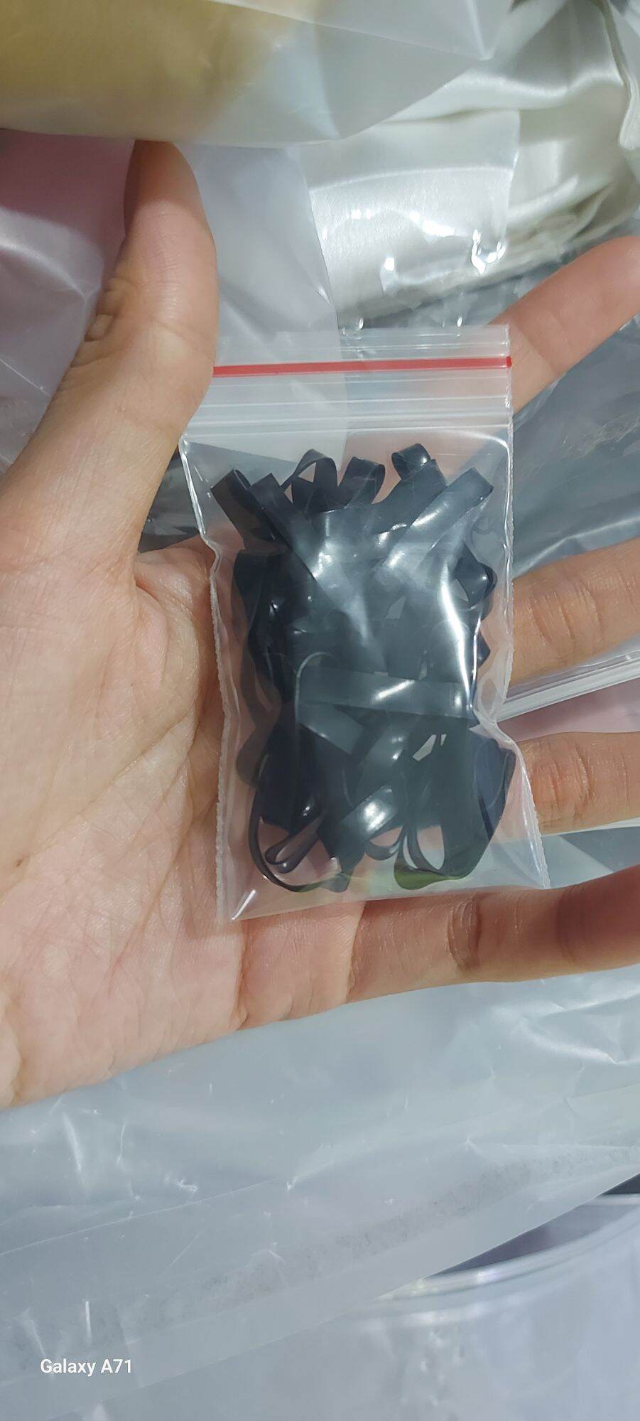( HCM) Quà tặng ( thun cột tóc) màu đen