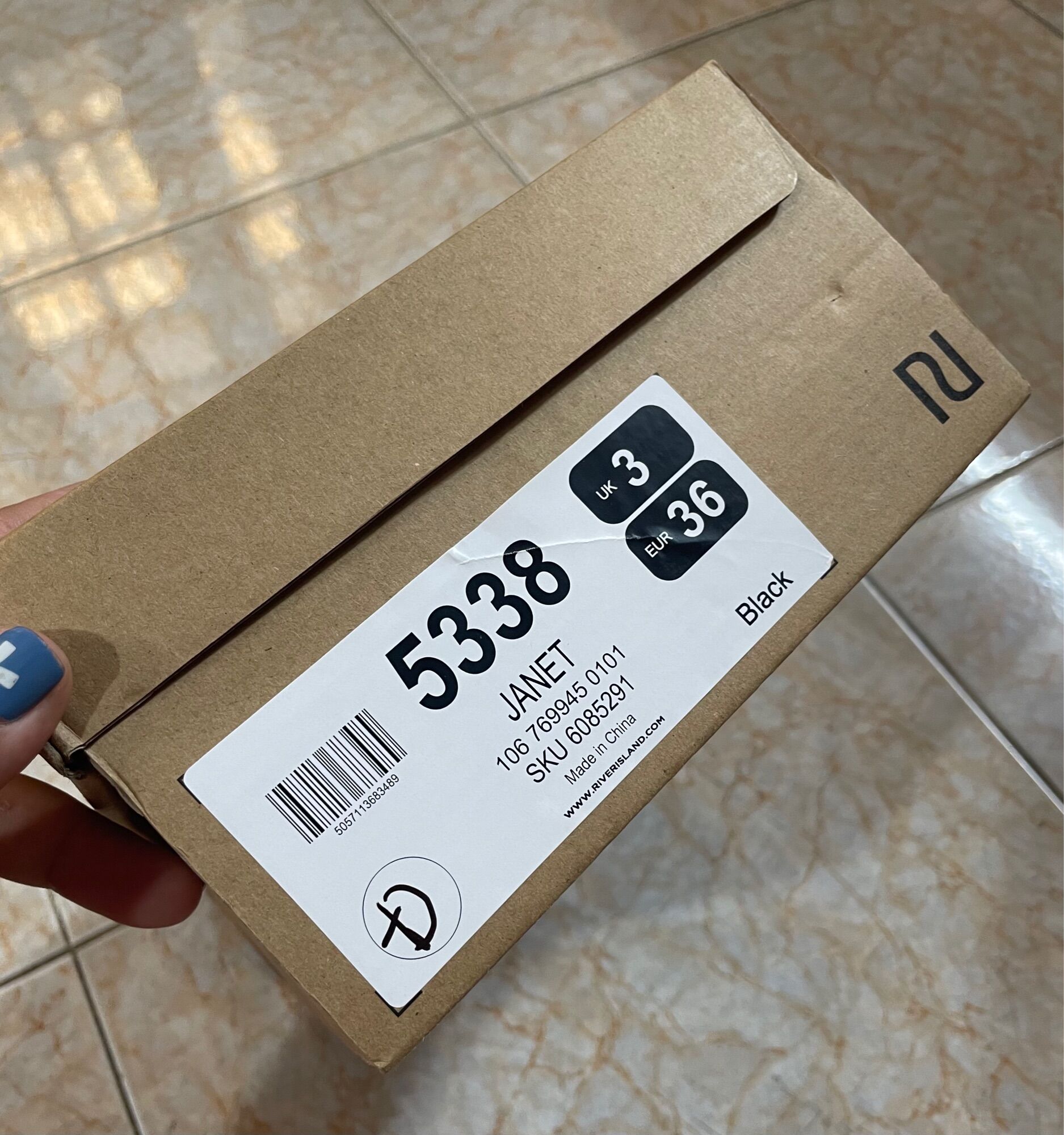 Giày River Island Dư Xịn Đan Chéo Đế Êm Size 36 ( Có Sẵn )