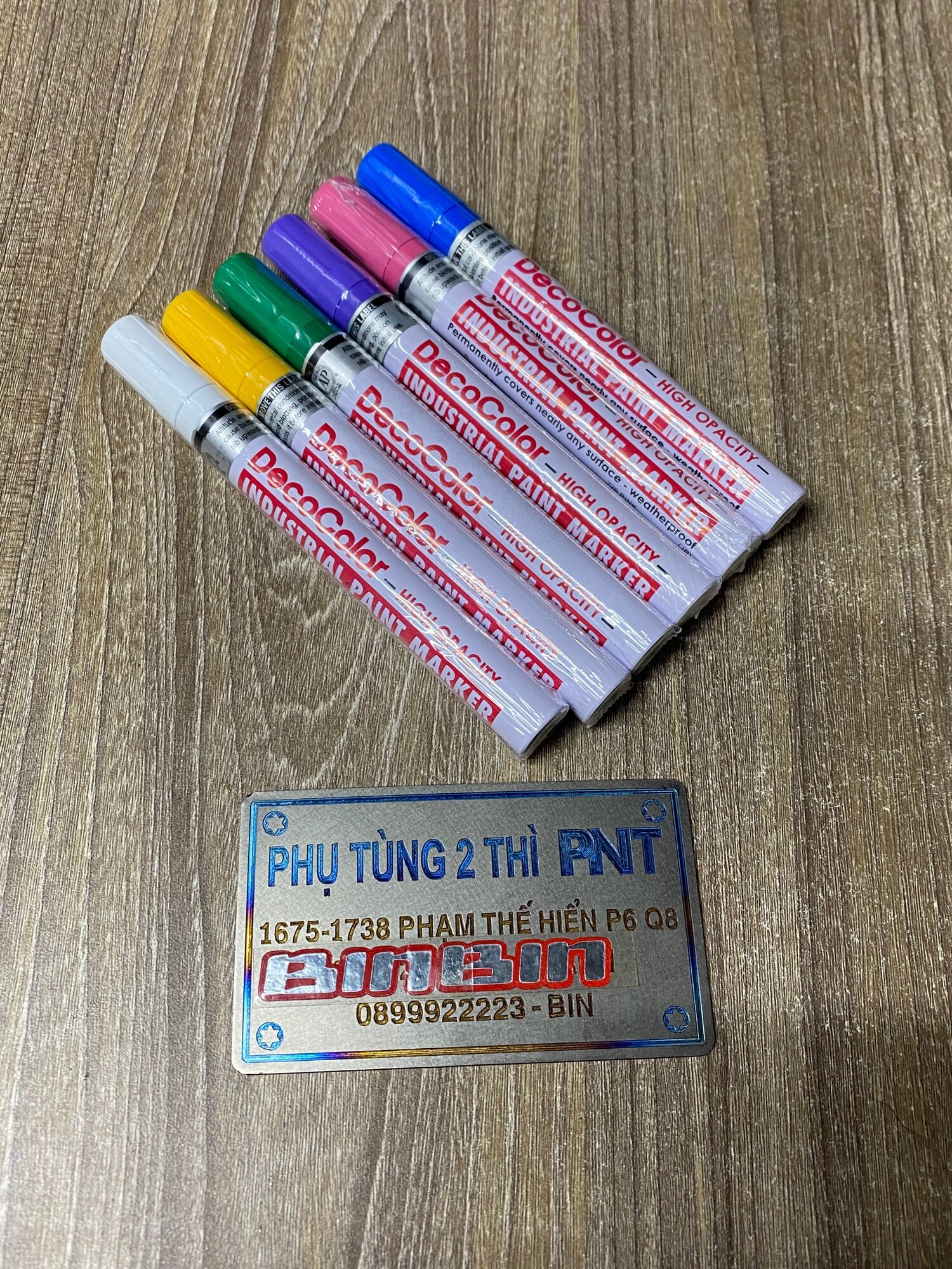 Viết chấm ốc xe máy