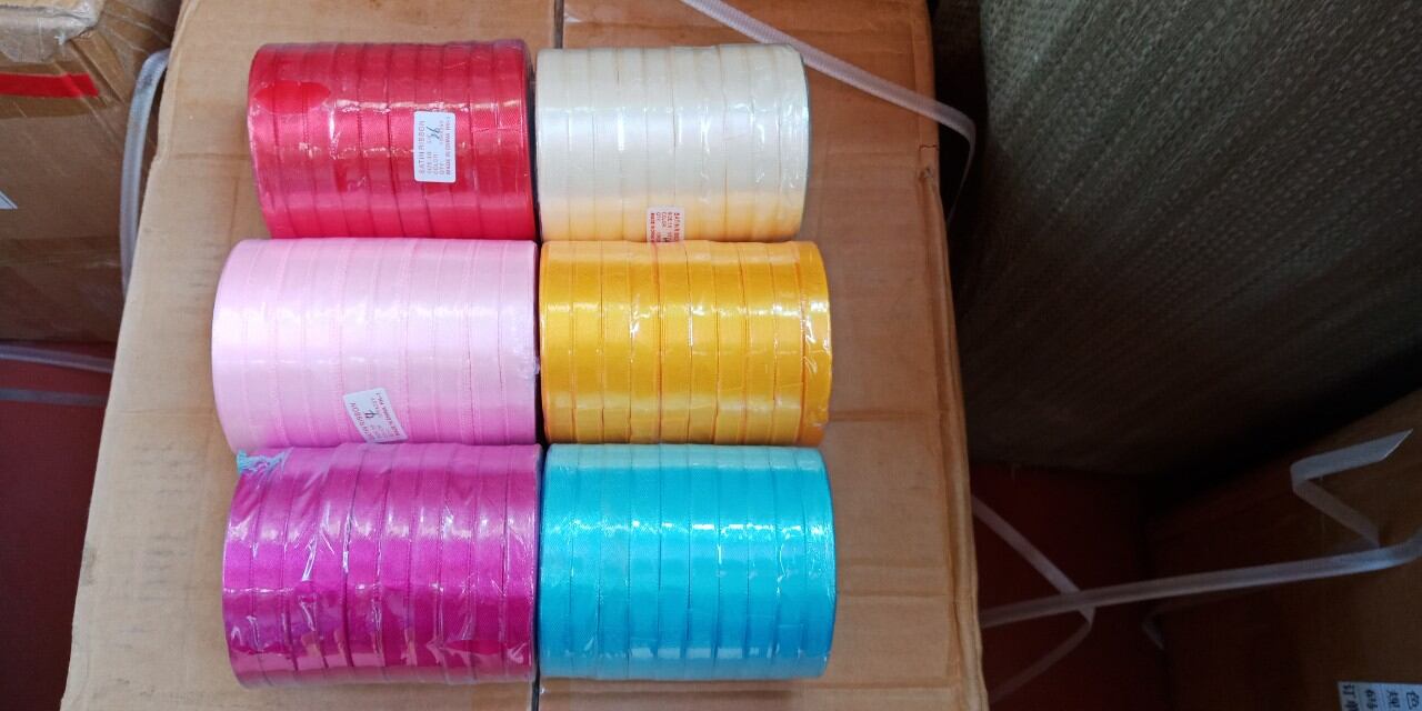 [Nhập RS0822 giảm 30k cho đơn 99k]ruybang lụa 1cm. 1 lốc 10 cuộn.