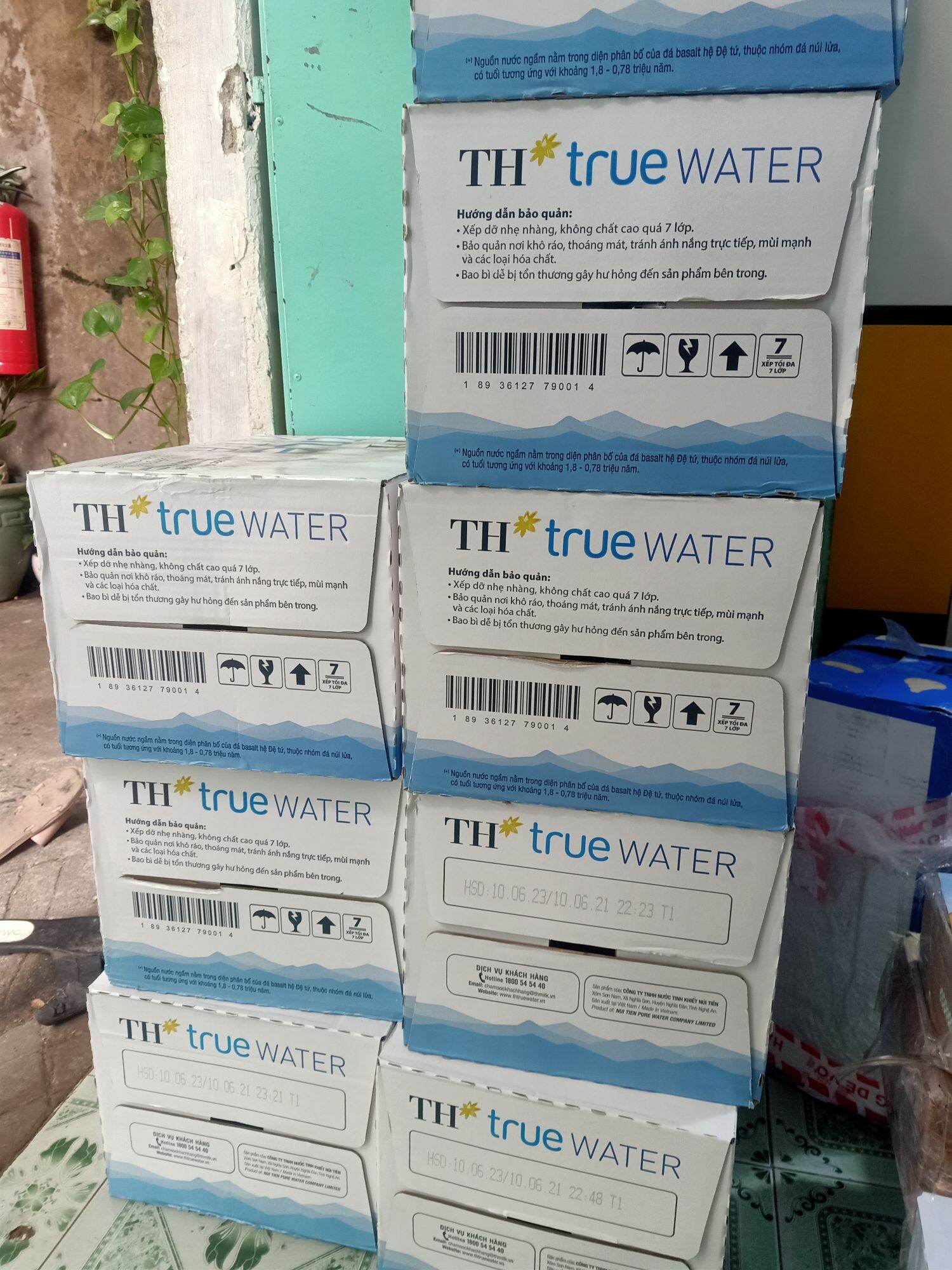 Thùng nước Suối TH true water chai 500ml × 24 chai