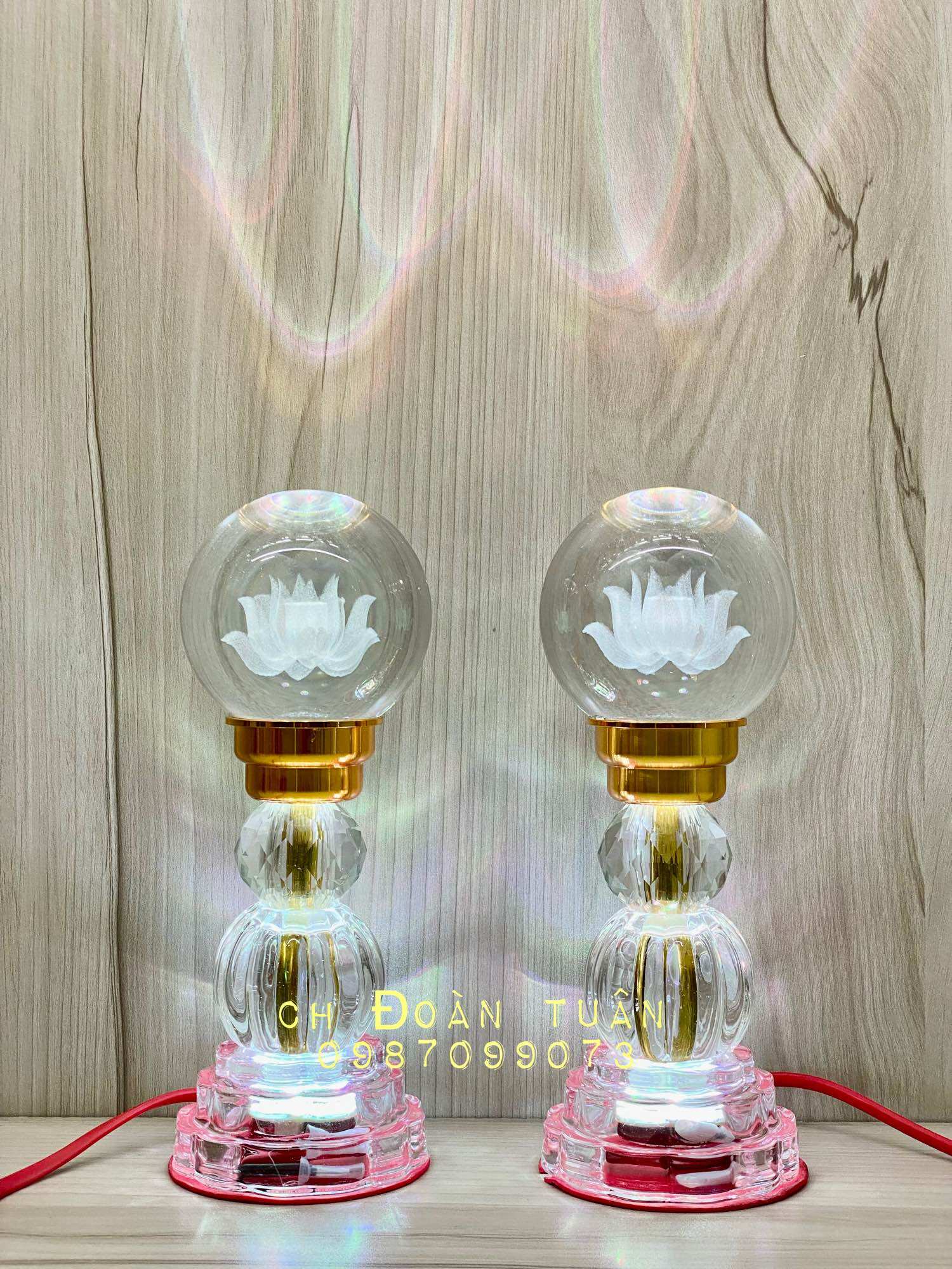 Cặp đèn thờ quả cầu pha lê hoa sen 3d đổi màu