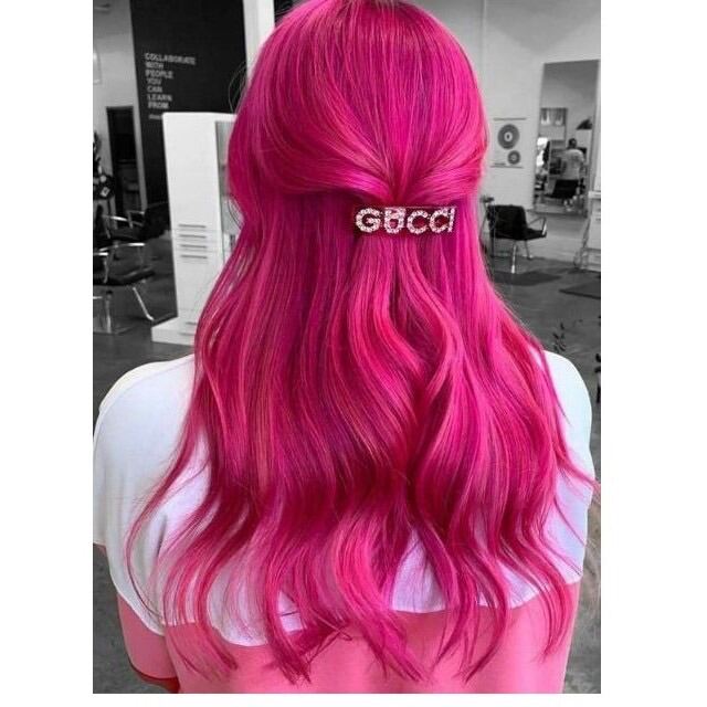 Tóc hồng neon không chỉ là một kiểu tóc mà còn là biểu tượng của sự dũng cảm, sáng tạo và thể hiện cá tính của mỗi người. Hãy thưởng thức những hình ảnh đầy màu sắc và cảm nhận sức sống của phong cách tóc độc đáo này.
