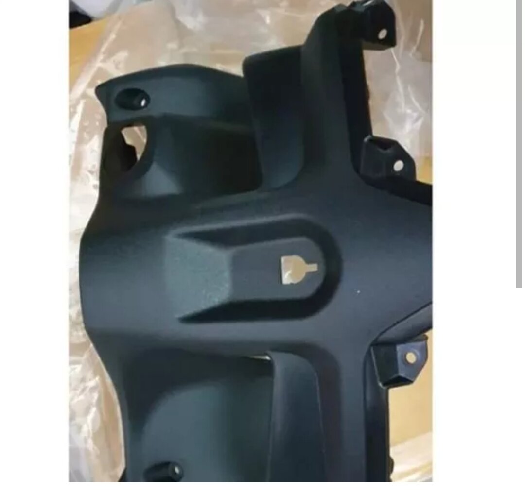 Ốp ổ khóa nhám Suzuki Hayate SC đời đầu