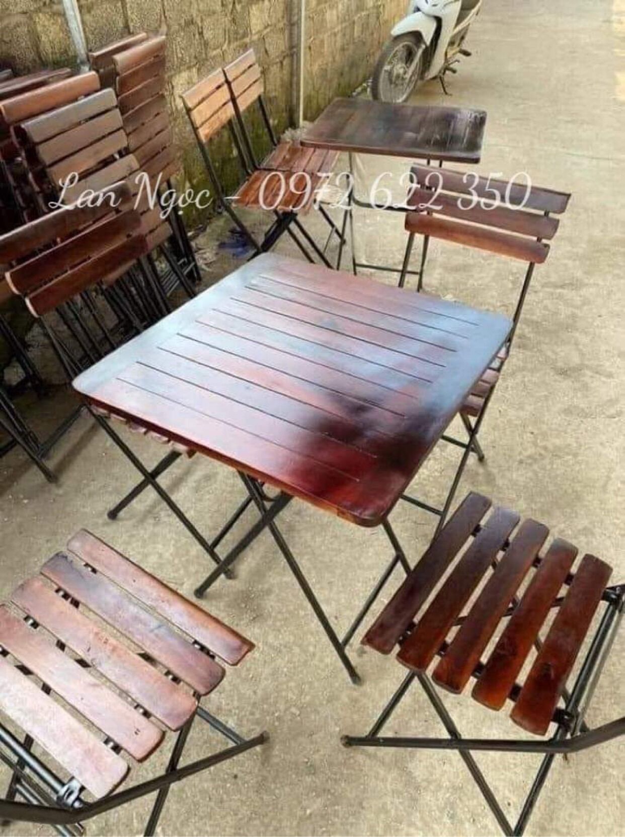 Bộ bàn ghế Fansipan (1 bàn + 4 ghế)
