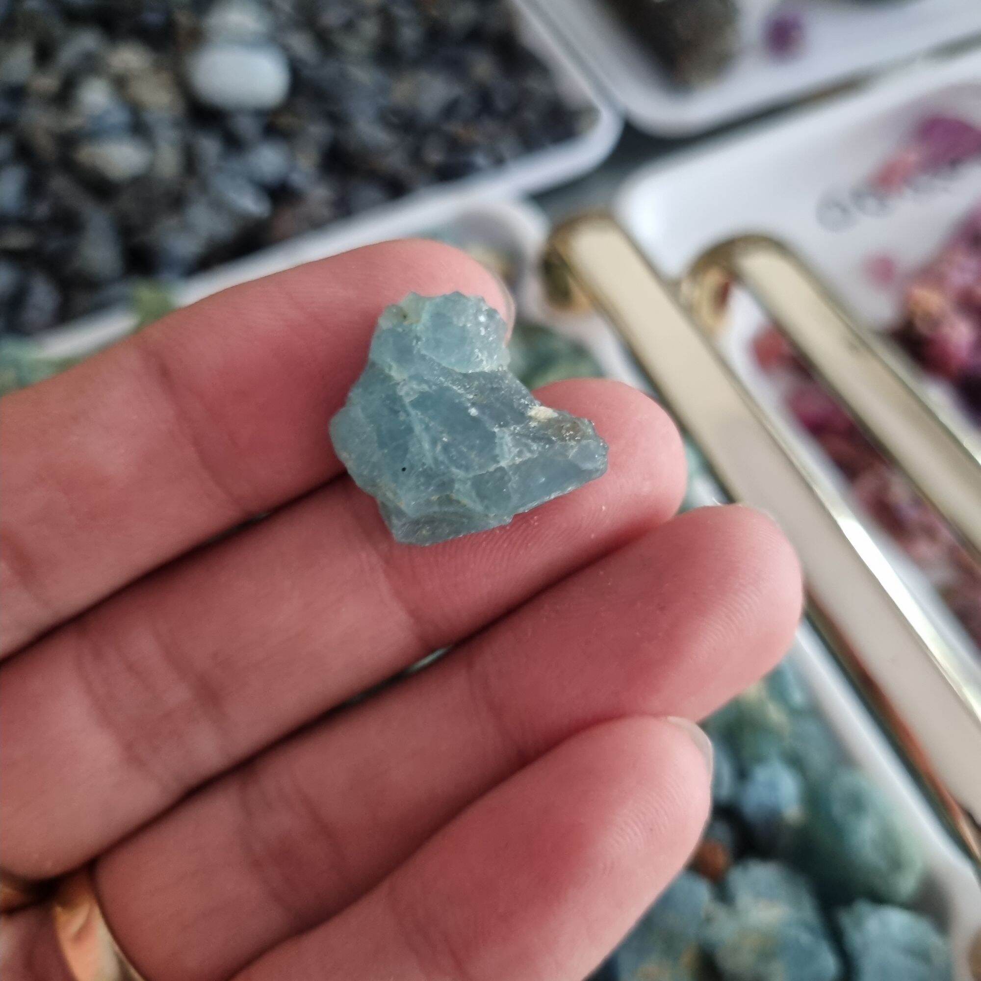 9191-một cục aquamarine thô kích thước như ảnh , để sưu tầm nghiên cứu hoặc tarot