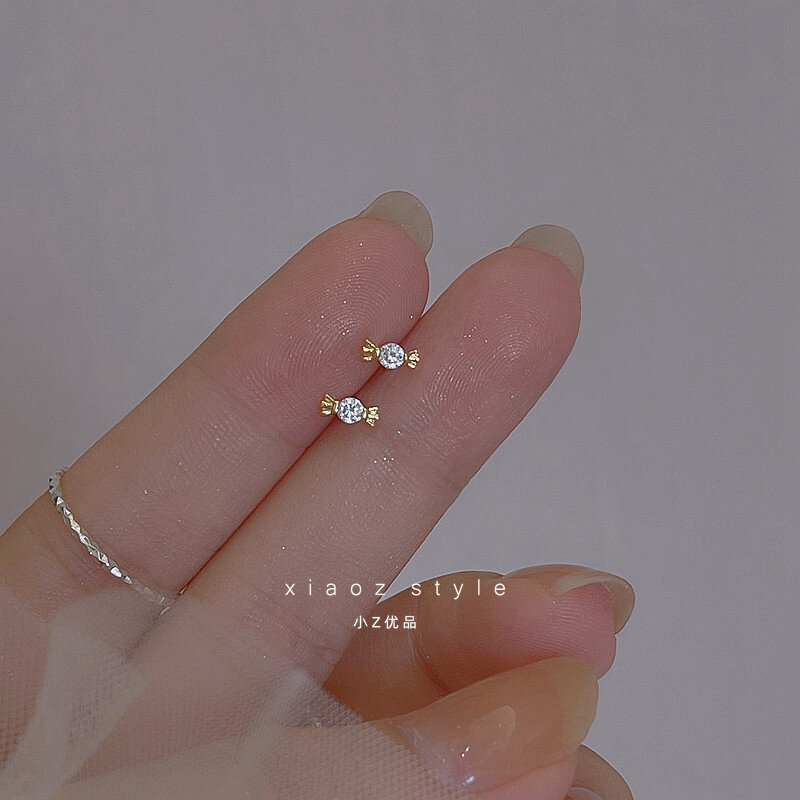 Hoa Tai Xinh Xắn Kẹo Mini Hoa Tai Mạ Vàng 14K Thiết Kế Thiểu Số Dễ Phối Đơn Giản Cho Nữ Mẫu Bán Chạy Mẫu Mới Năm 2023
