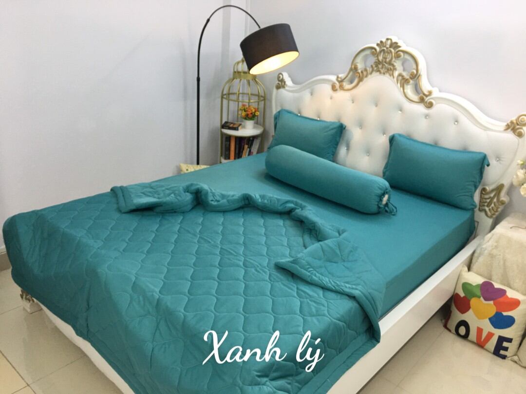 Korean Embroidered Blankets. Size 1M8X2M