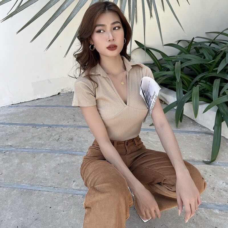 Áo croptop cổ bẻ tay ngắn