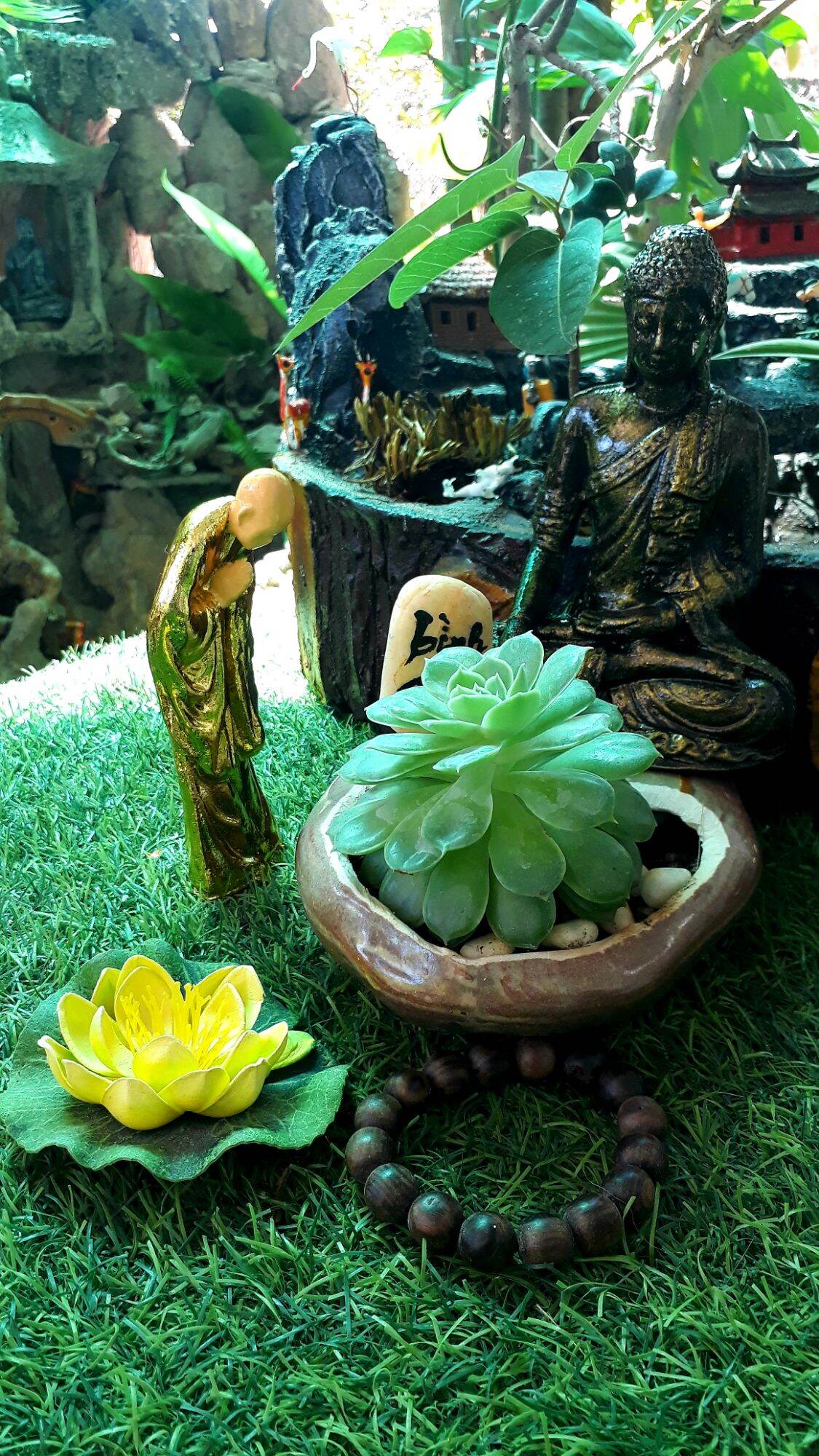 Tượng tăng lạy phật 15cm dát vàng 24k