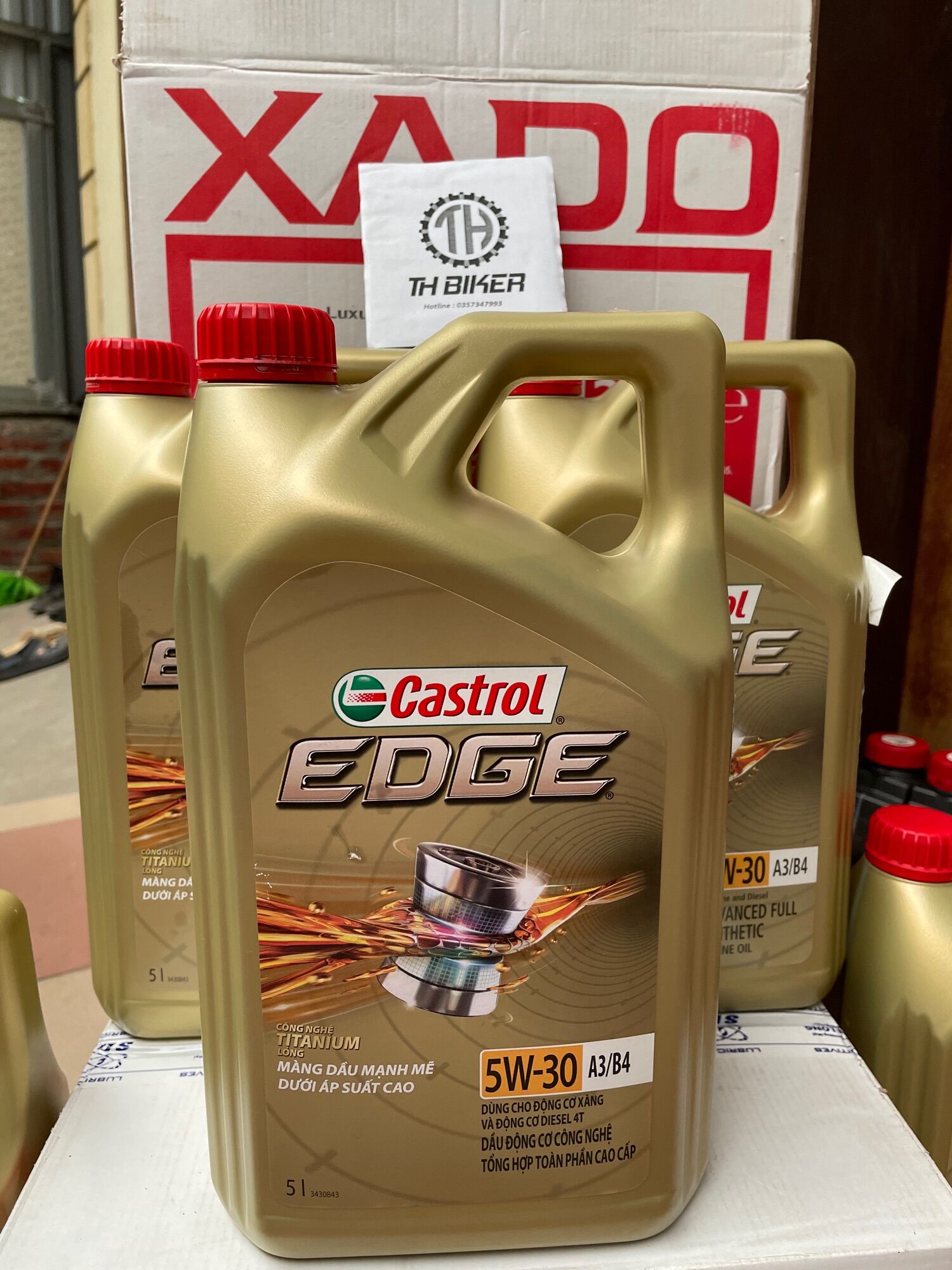 Dầu nhớt Castrol Edge titanium FST 5w30 dành cho ô tô