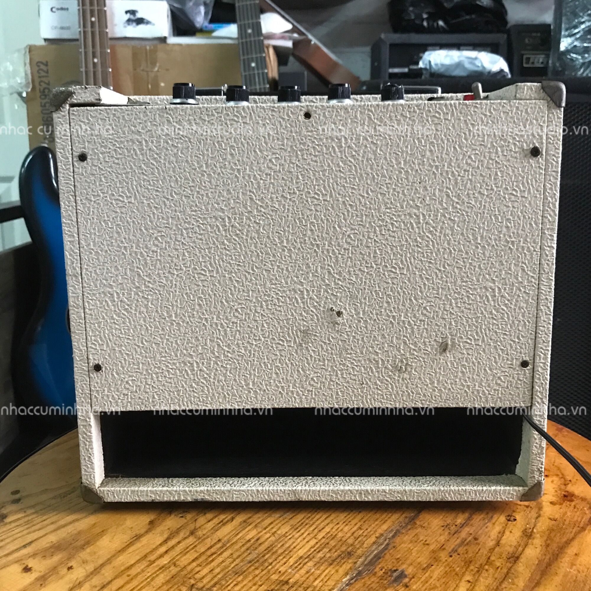 Guyatone AP-707 Guitar Amplifier, hàng đã qua sử dụng