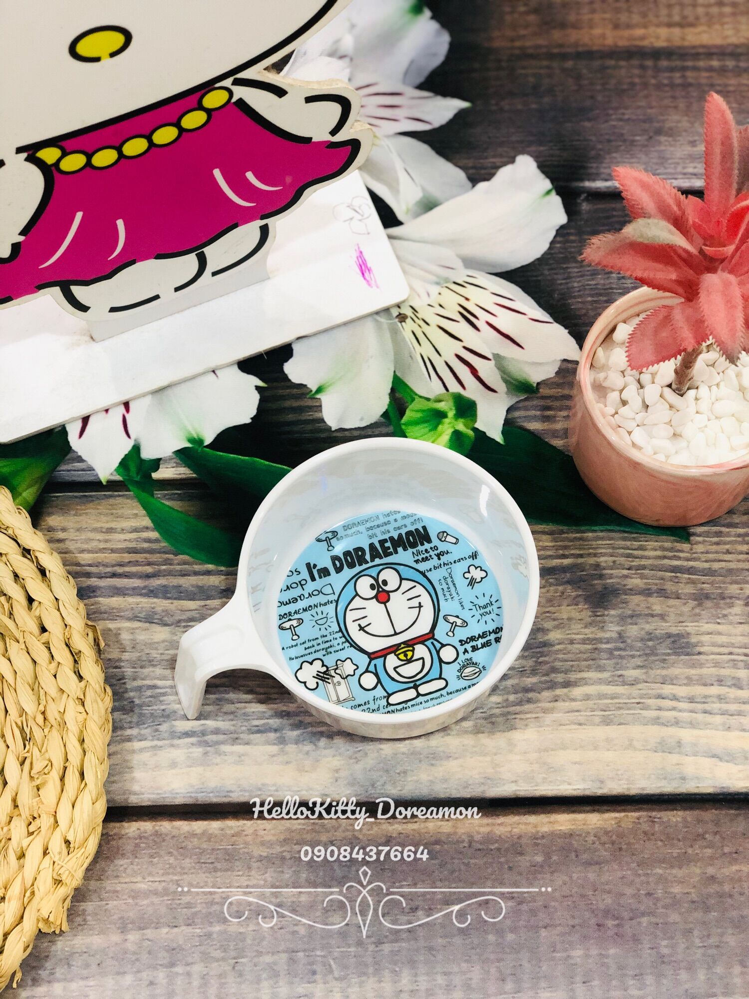 Chén quai cầm sâu lồng HelloKitty Doreamon