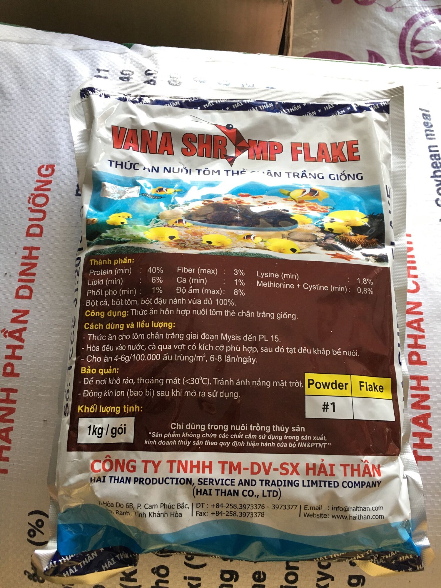 Thức ăn tôm thẻ chân trắng