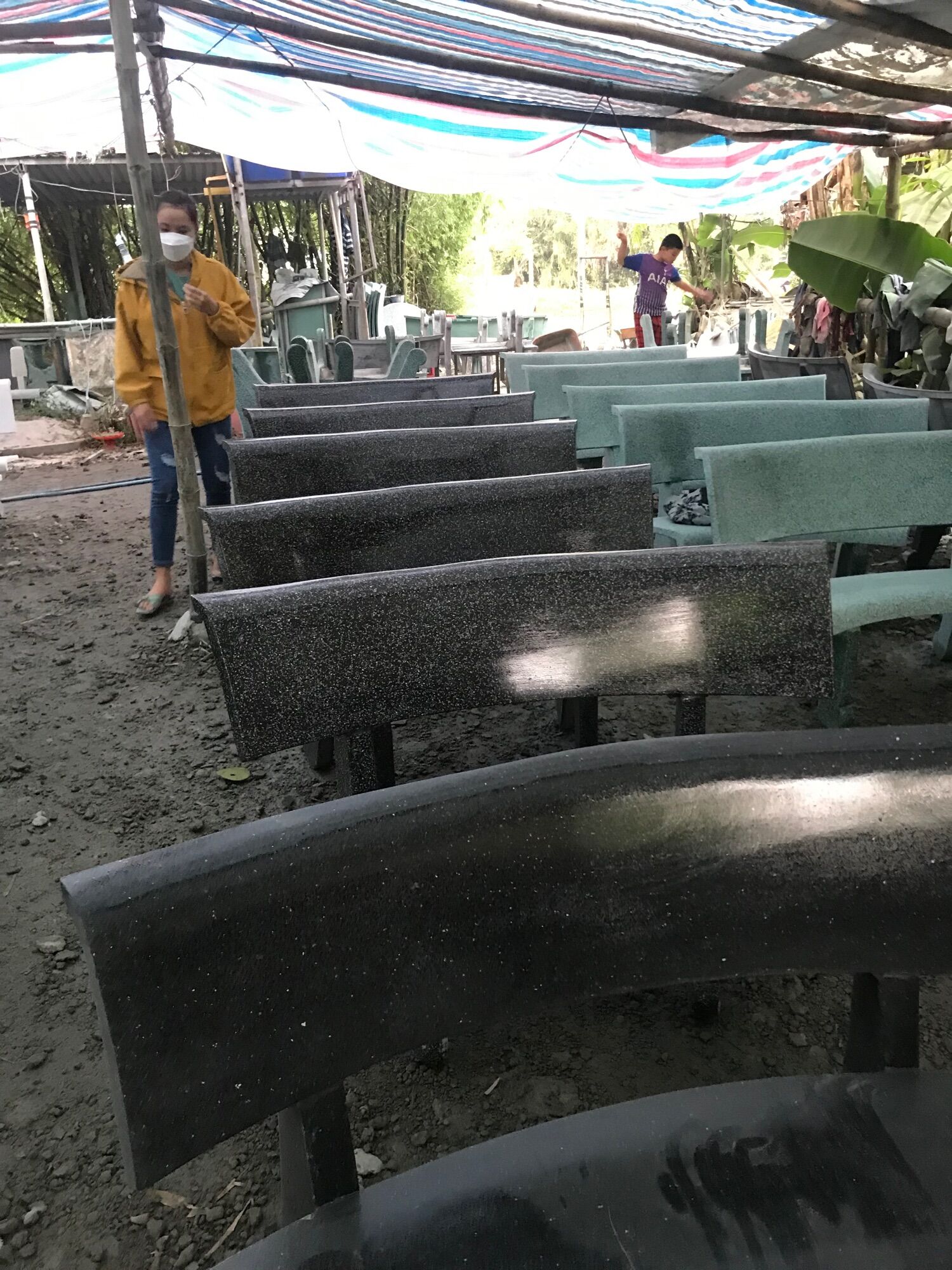 Bàn ghế đá ngoài trời