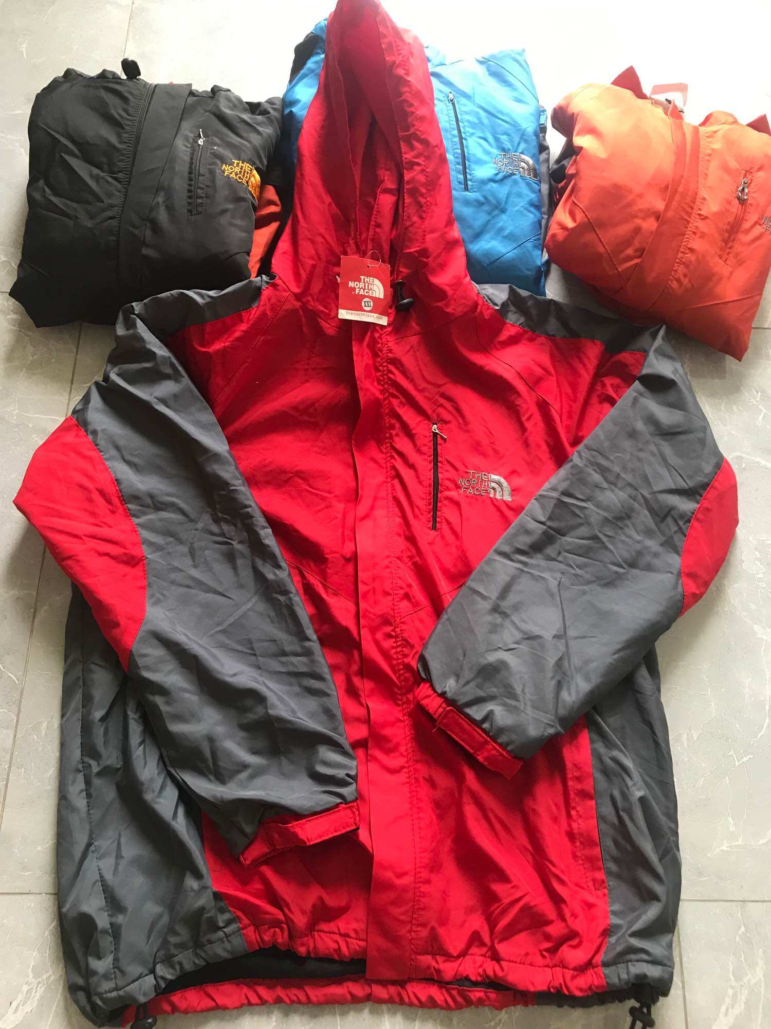 Áo khoác chống nước the north face size m,xl