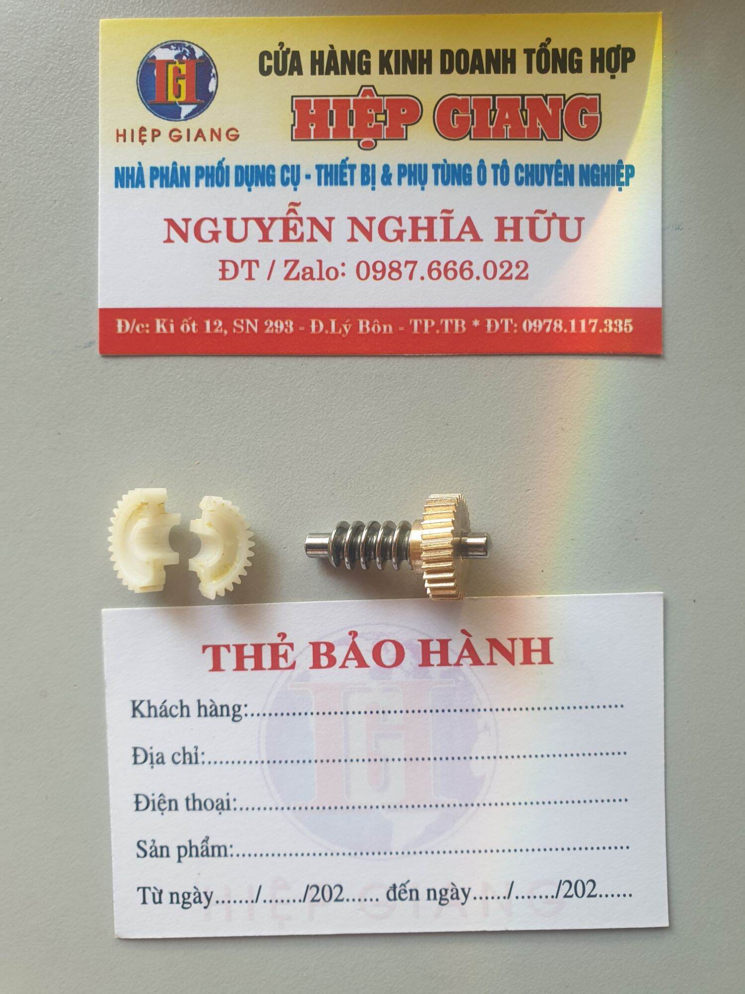 Nhông bánh răng mô tơ gập gương ô tô