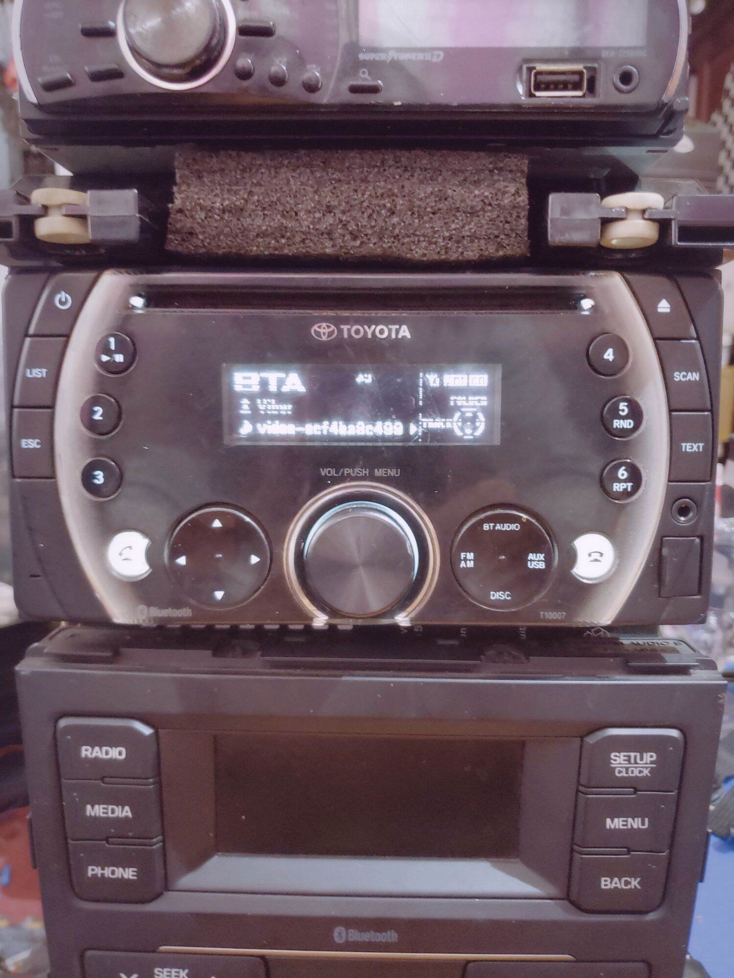 Đầu CD BLUETOOTH AUX cho xe toyota vioss : hãng Pionerr