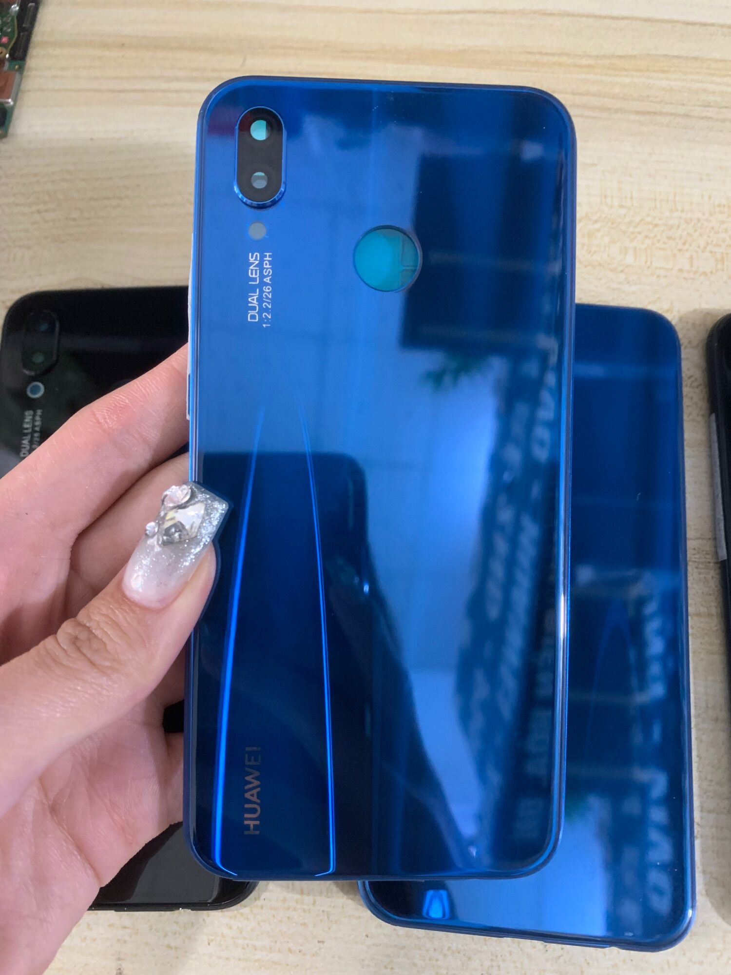 Bộ vỏ + sườn huawei nova 3e zin hàng cao cấp