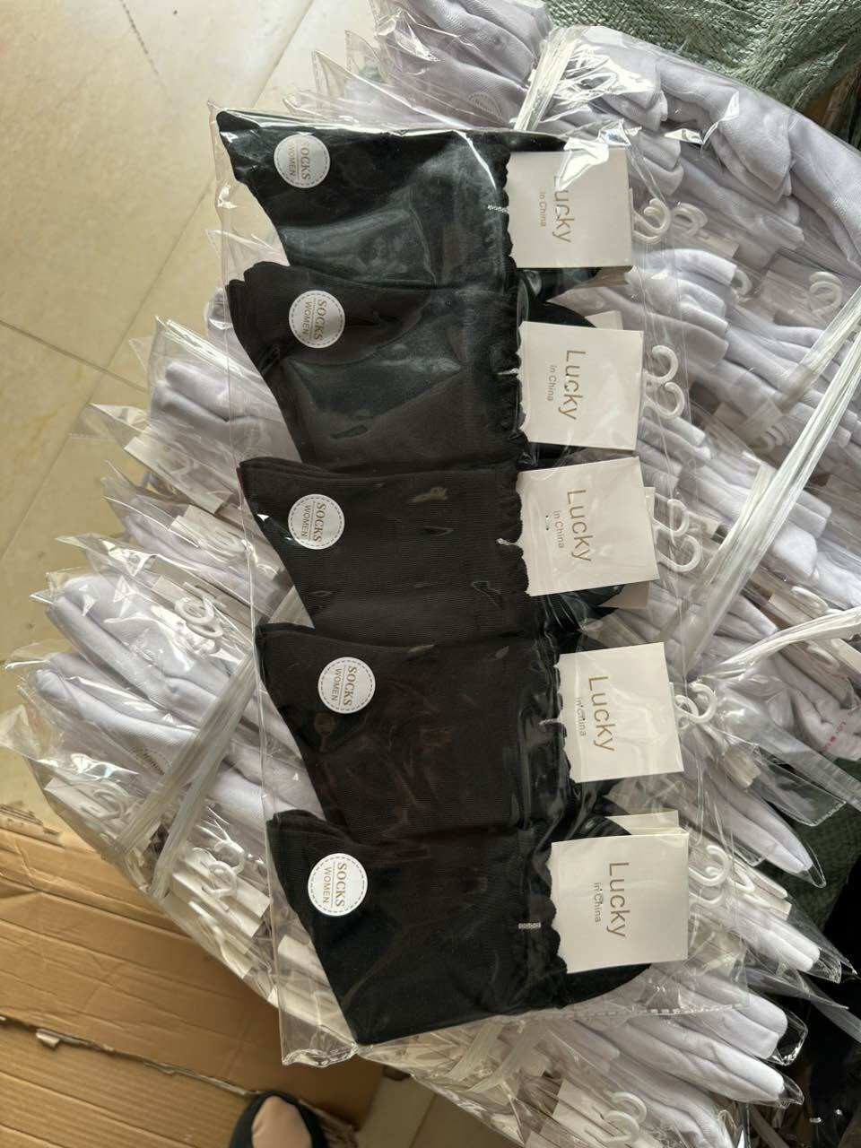 Set 10 đôi tất cổ cao nhún bèo T566