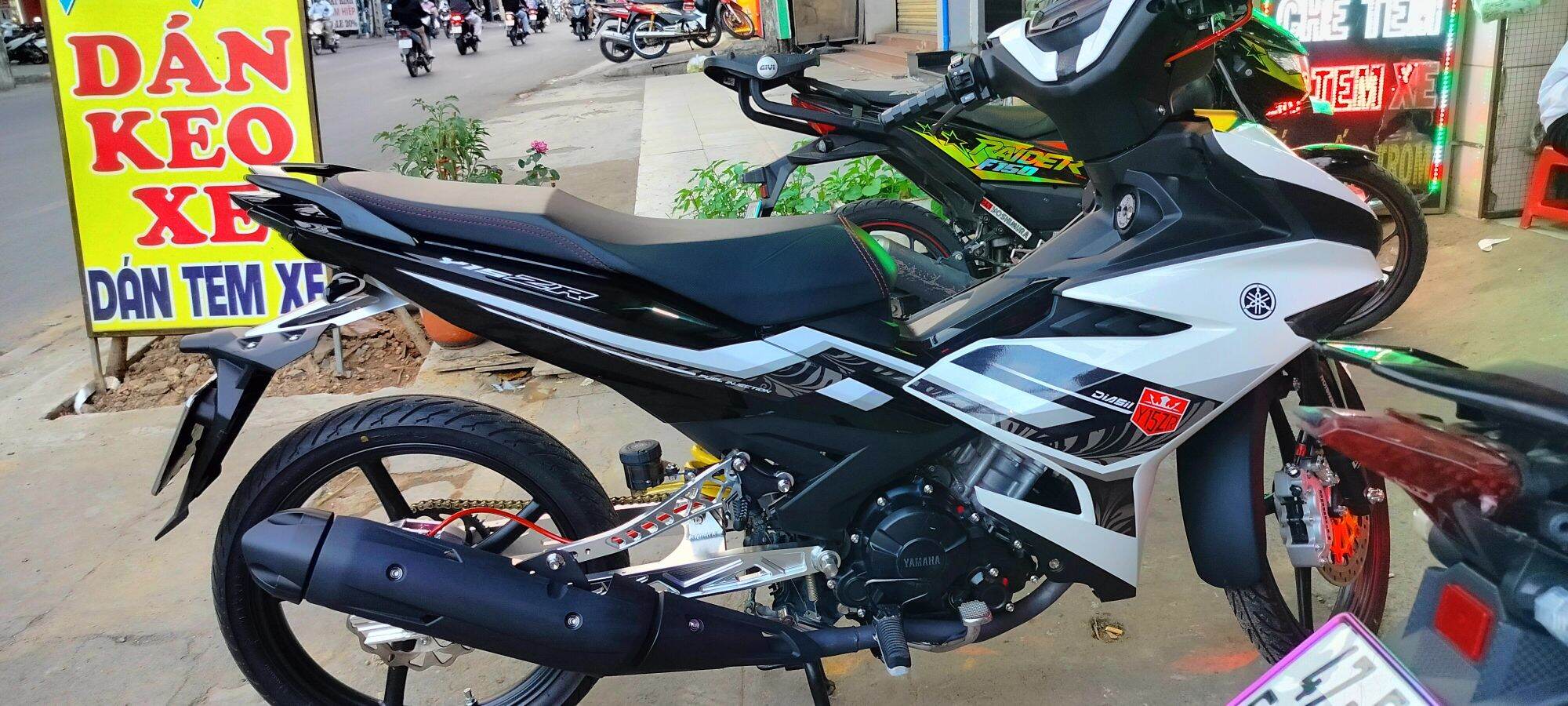 Tem rời ex 150 y15 trắng đen