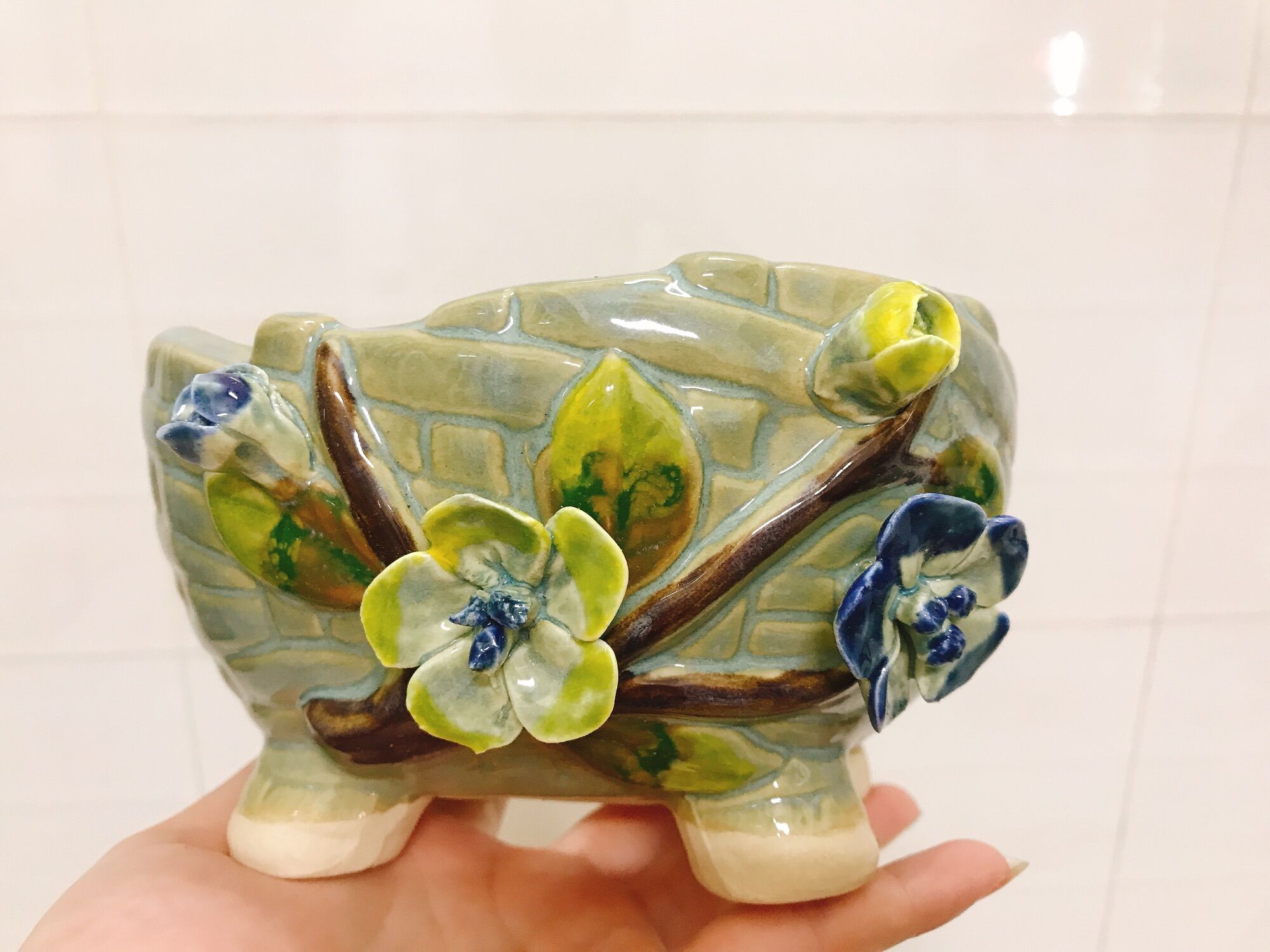 Chậu men đắp hoa 3D (thích hợp trồng sen đá sương rồng)