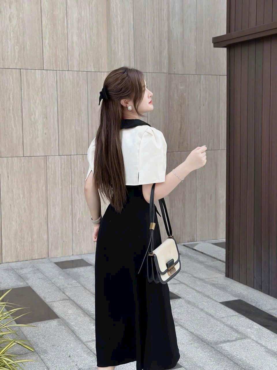 Đầm nhung dáng A dài cổ bèo