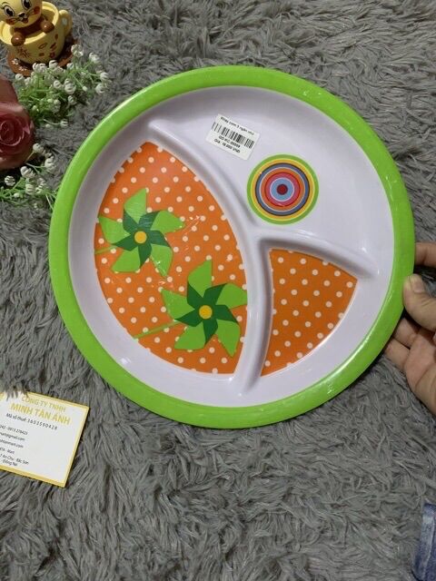 Khay Cơm 3 Ngăn Lớn Cho Bé (Giao Ngẫu Nhiên), Khay Tập Ăn, Khay Nhựa Melamine Dày Dặn, Chắc Chắc, Dễ Vệ Sinh MTA-MART2