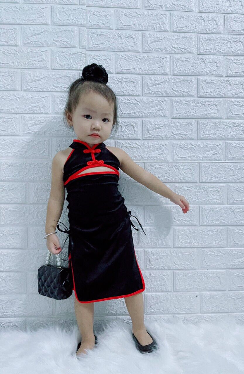 ĐẦM SƯỜN XÁM KÈM QUẦN CHO BÉ GÁI