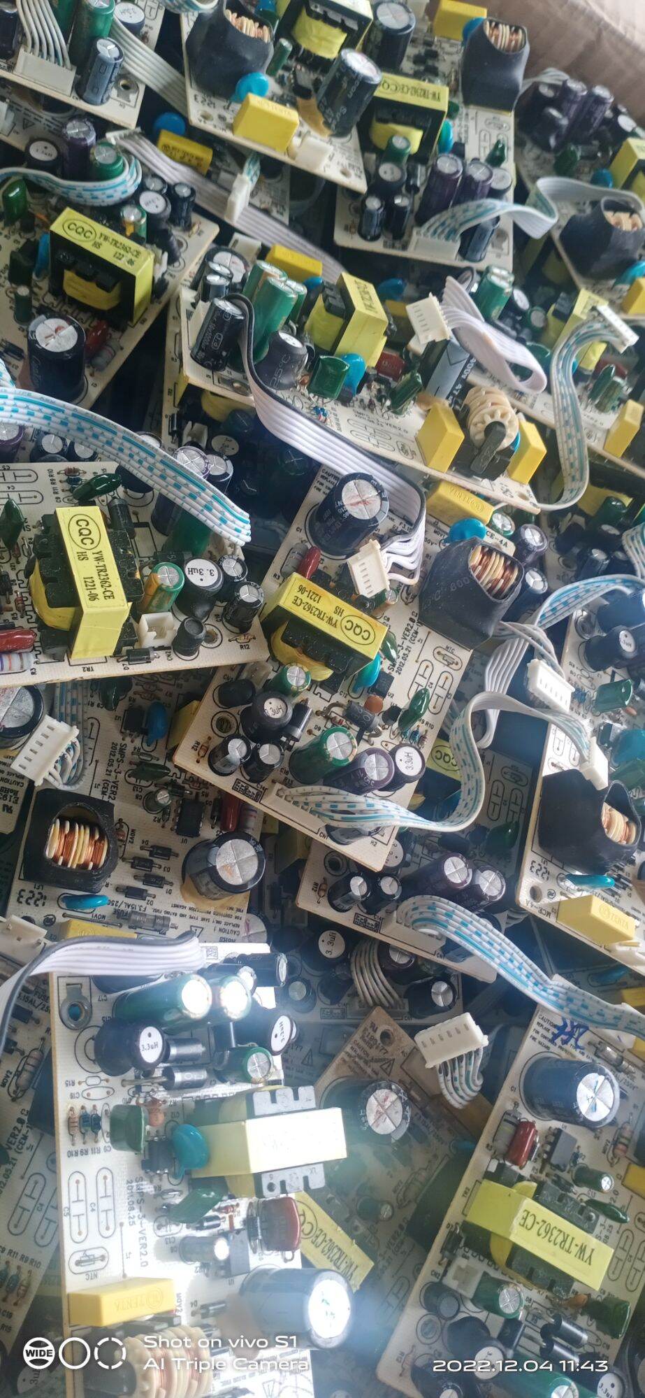 Nguồn 3 đầu ra 5V 12V 22V 24V