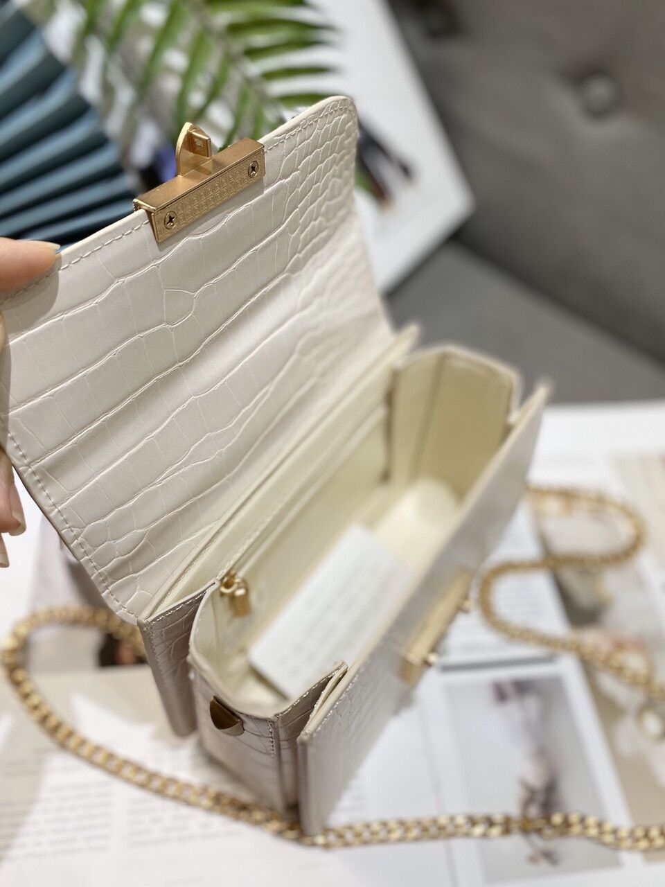 [HCM]TÚI ĐEO CHÉO NỮ CNK MINI SIZE 18 DA VÂN BÓNG CNK Size 18