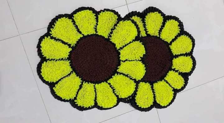 Thảm hoa mat troi xinh xắn.kích thuoc _55cm