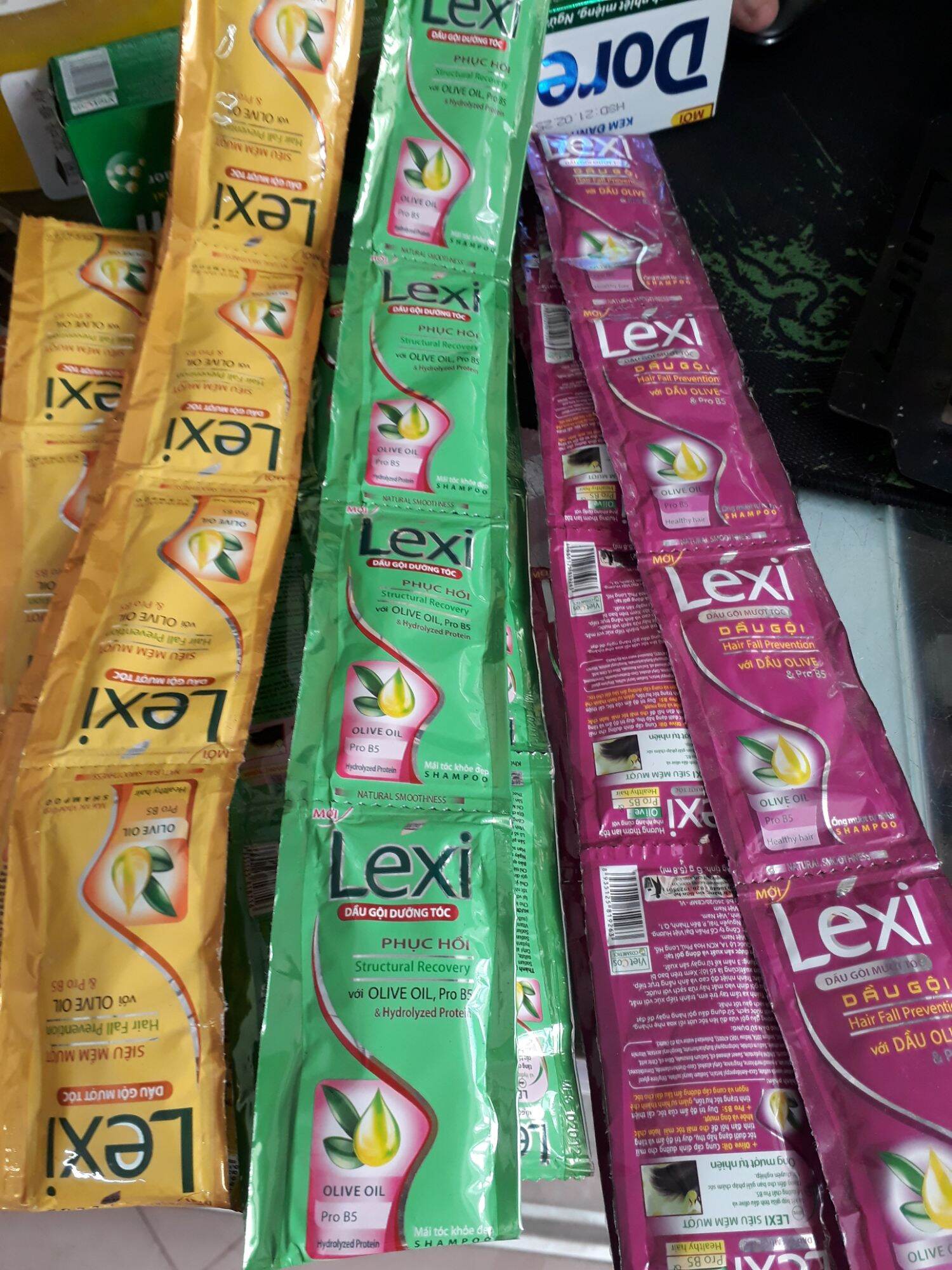 Dầu gội siêu mềm Lexi 14 gói
