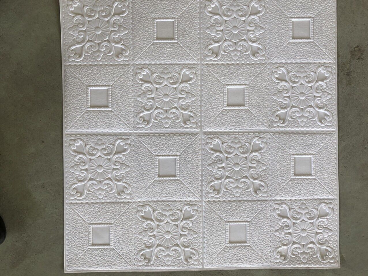 Xốp dán tường hoa văn kích thước 70x70cm