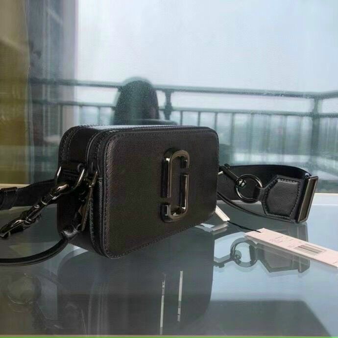 [HCM]Túi đeo chéo Mác màu đen cá tính